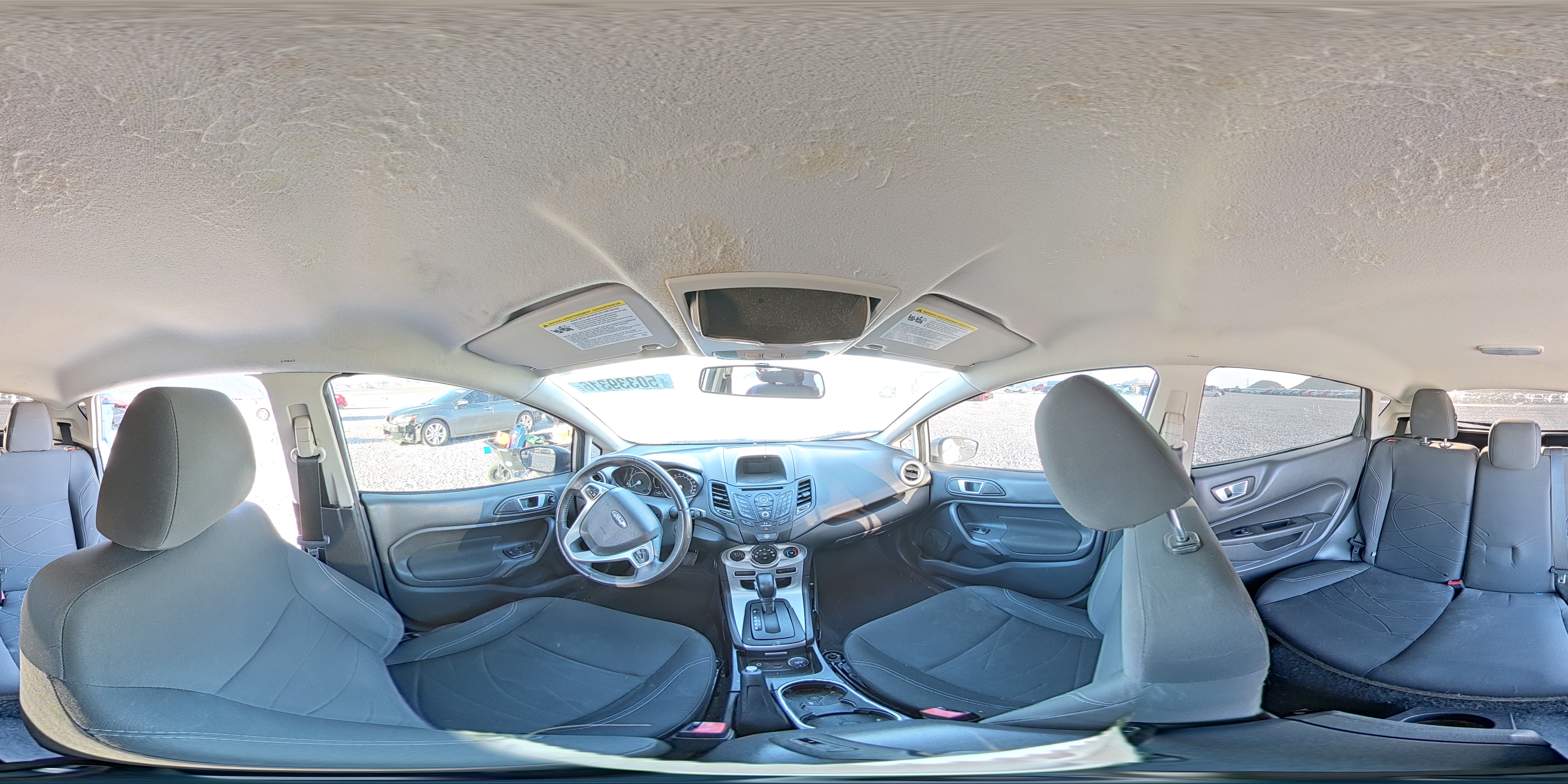 2015 Ford Fiesta Se Серебряный vin: 3FADP4EJ2FM211282