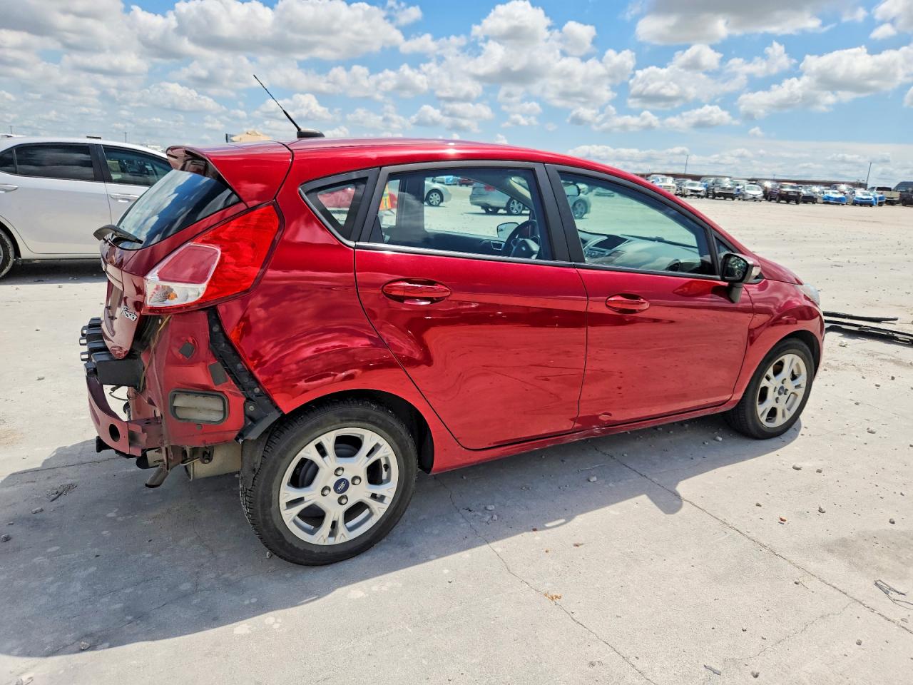 2015 Ford Fiesta Se Red vin: 3FADP4EJ2FM216448