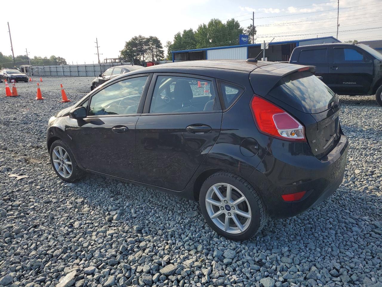 2017 Ford Fiesta Se Черный vin: 3FADP4EJ2HM136358