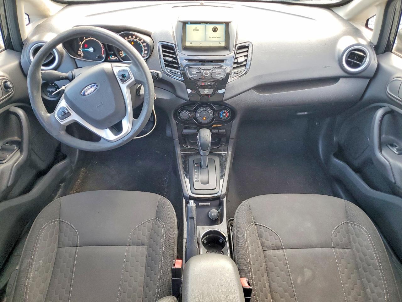 2017 Ford Fiesta Se Черный vin: 3FADP4EJ2HM136358