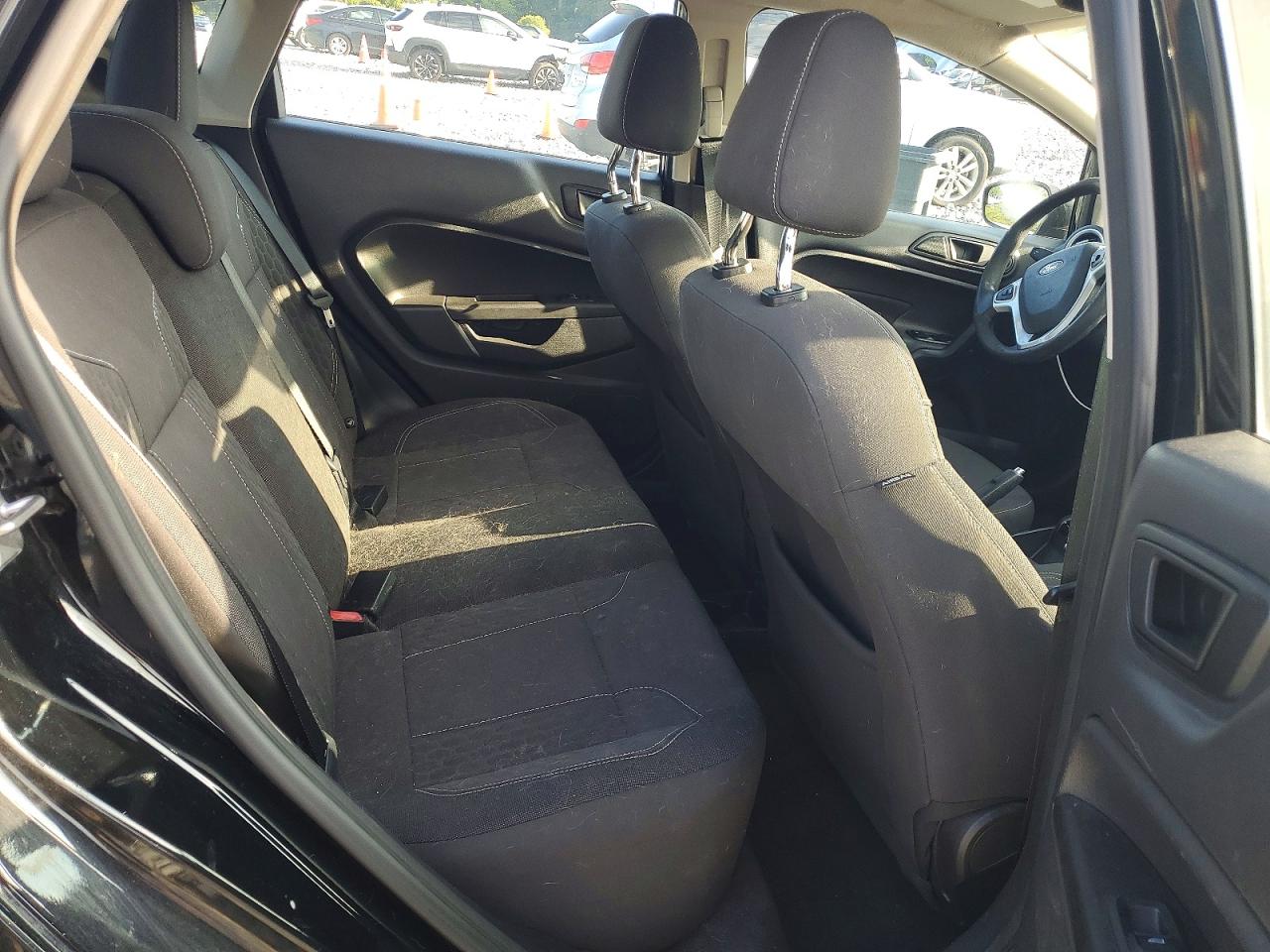 2017 Ford Fiesta Se Черный vin: 3FADP4EJ2HM136358