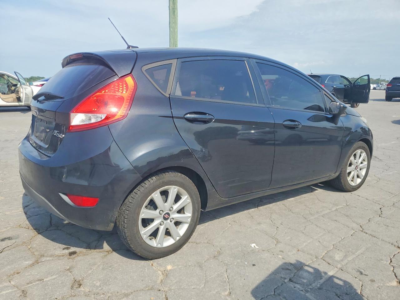 2011 Ford Fiesta Se Charcoal vin: 3FADP4EJ3BM170459