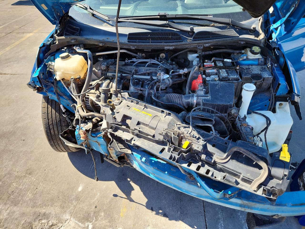 2012 Ford Fiesta Se Blue vin: 3FADP4EJ3CM105256