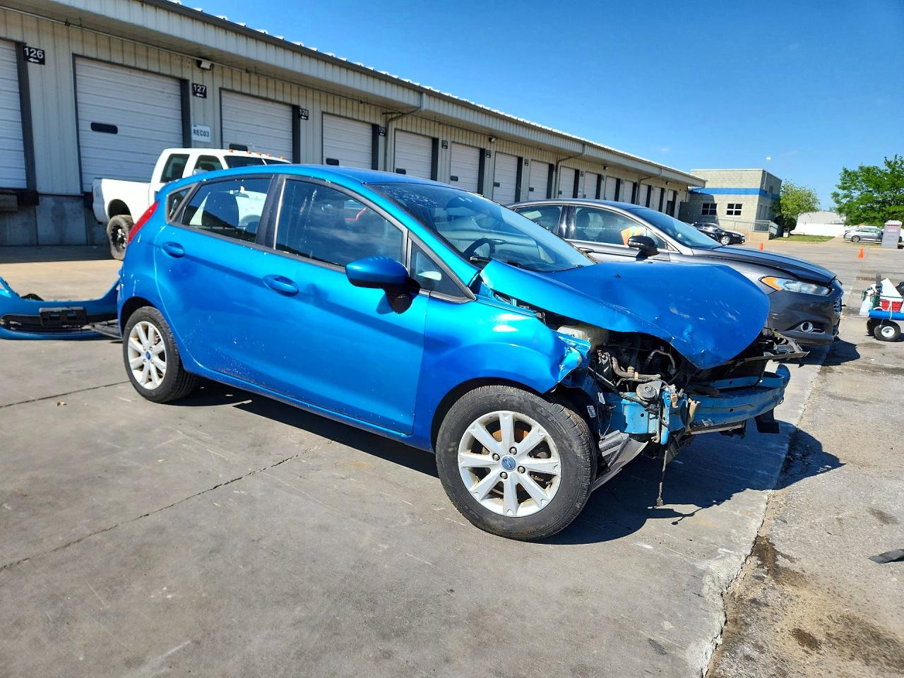 2012 Ford Fiesta Se Blue vin: 3FADP4EJ3CM105256