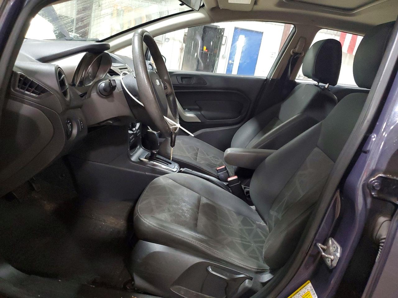 2013 Ford Fiesta Se Blue vin: 3FADP4EJ3DM122706