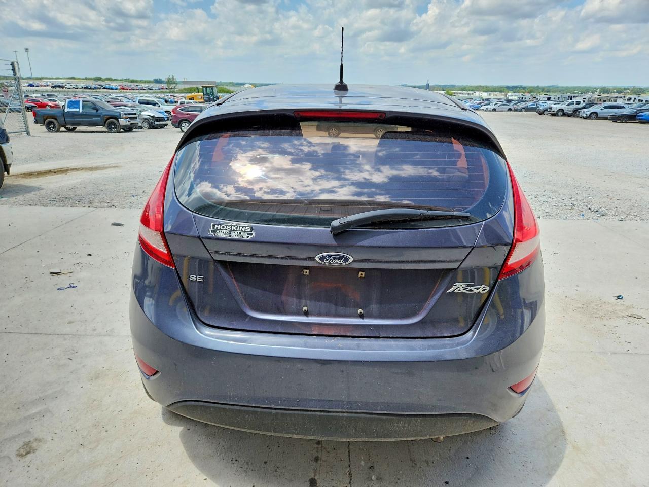 2013 Ford Fiesta Se Blue vin: 3FADP4EJ3DM153941