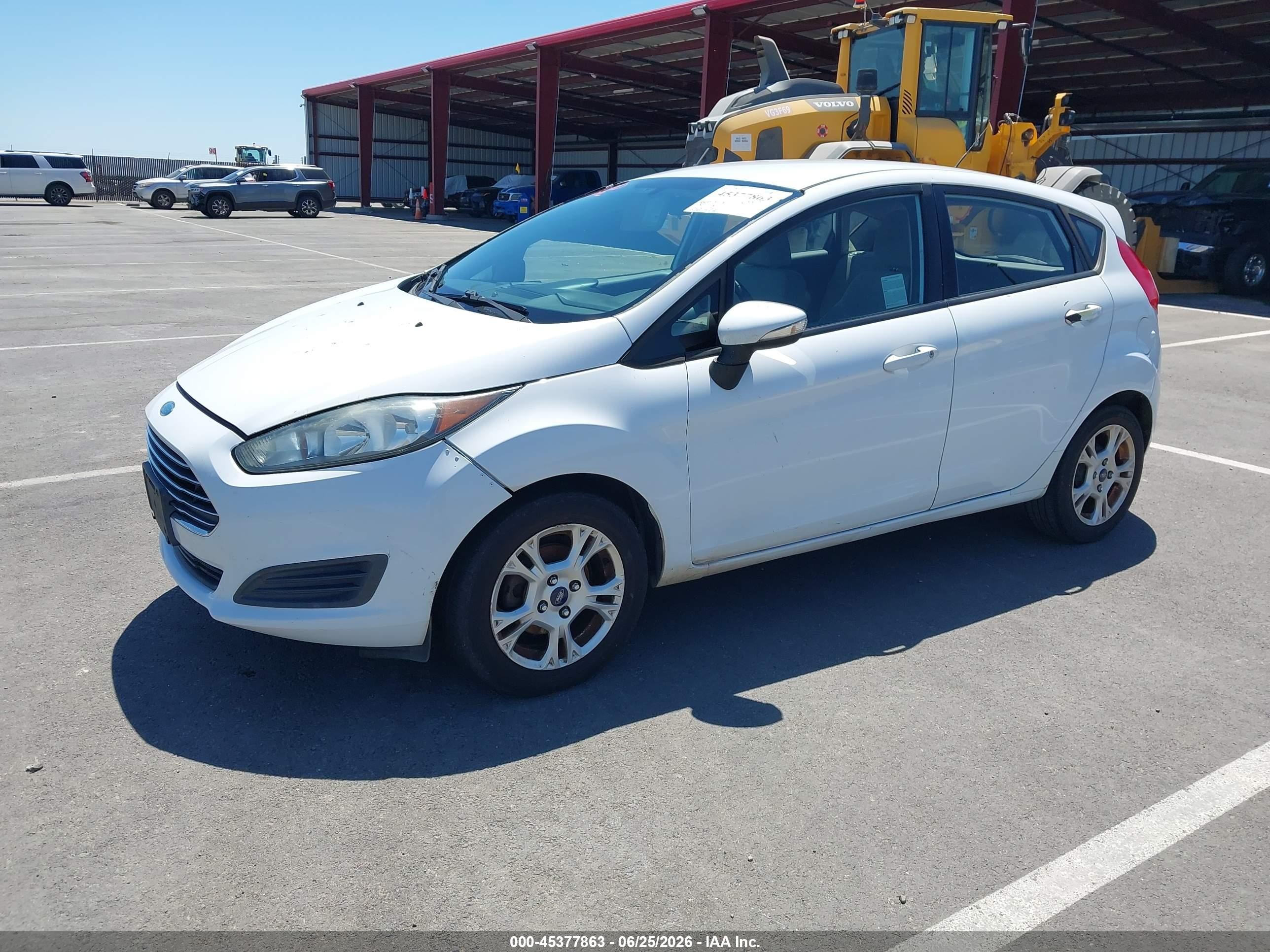 2014 Ford Fiesta Se Белый vin: 3FADP4EJ3EM121296