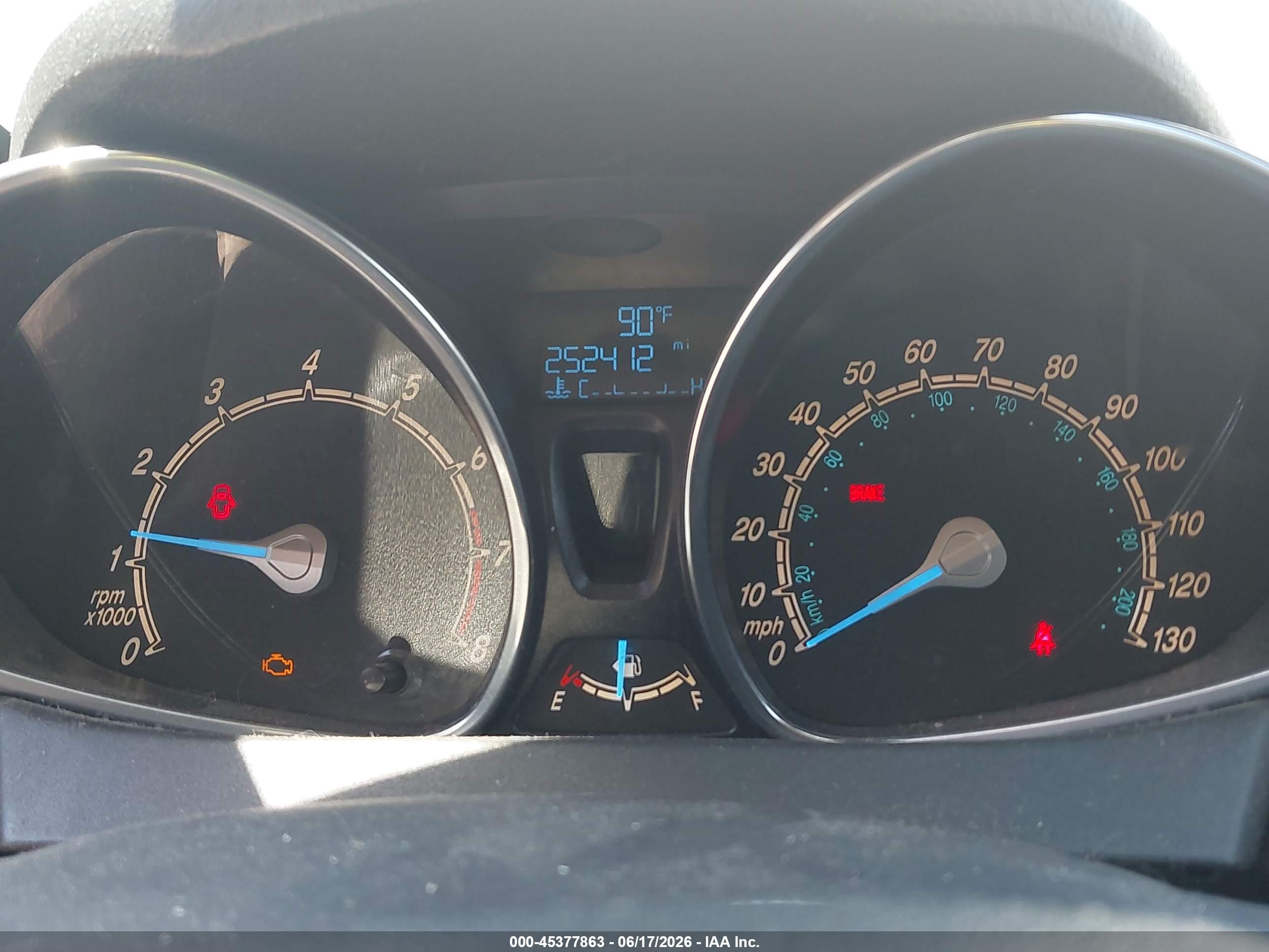 2014 Ford Fiesta Se Белый vin: 3FADP4EJ3EM121296