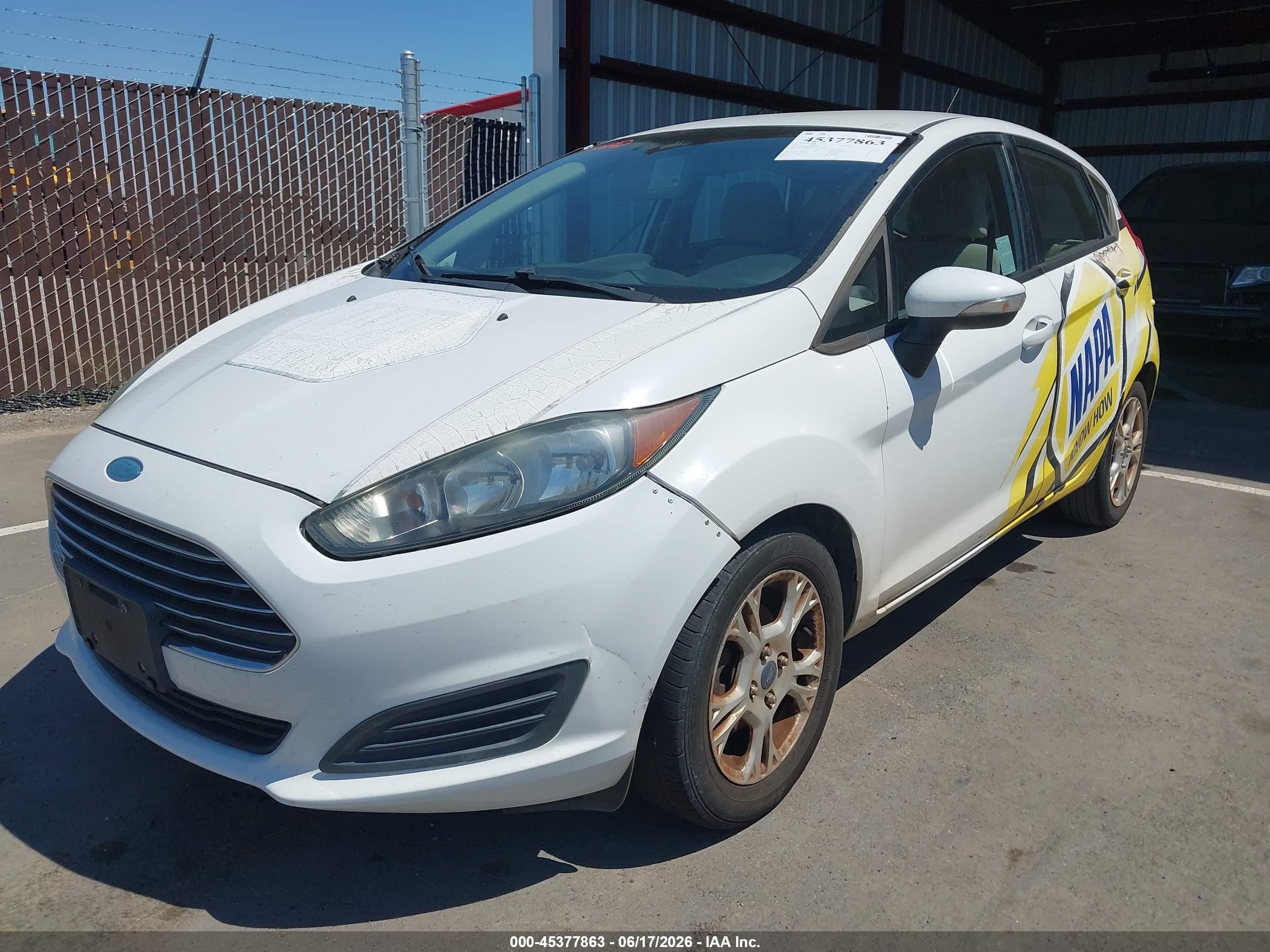 2014 Ford Fiesta Se Белый vin: 3FADP4EJ3EM121296