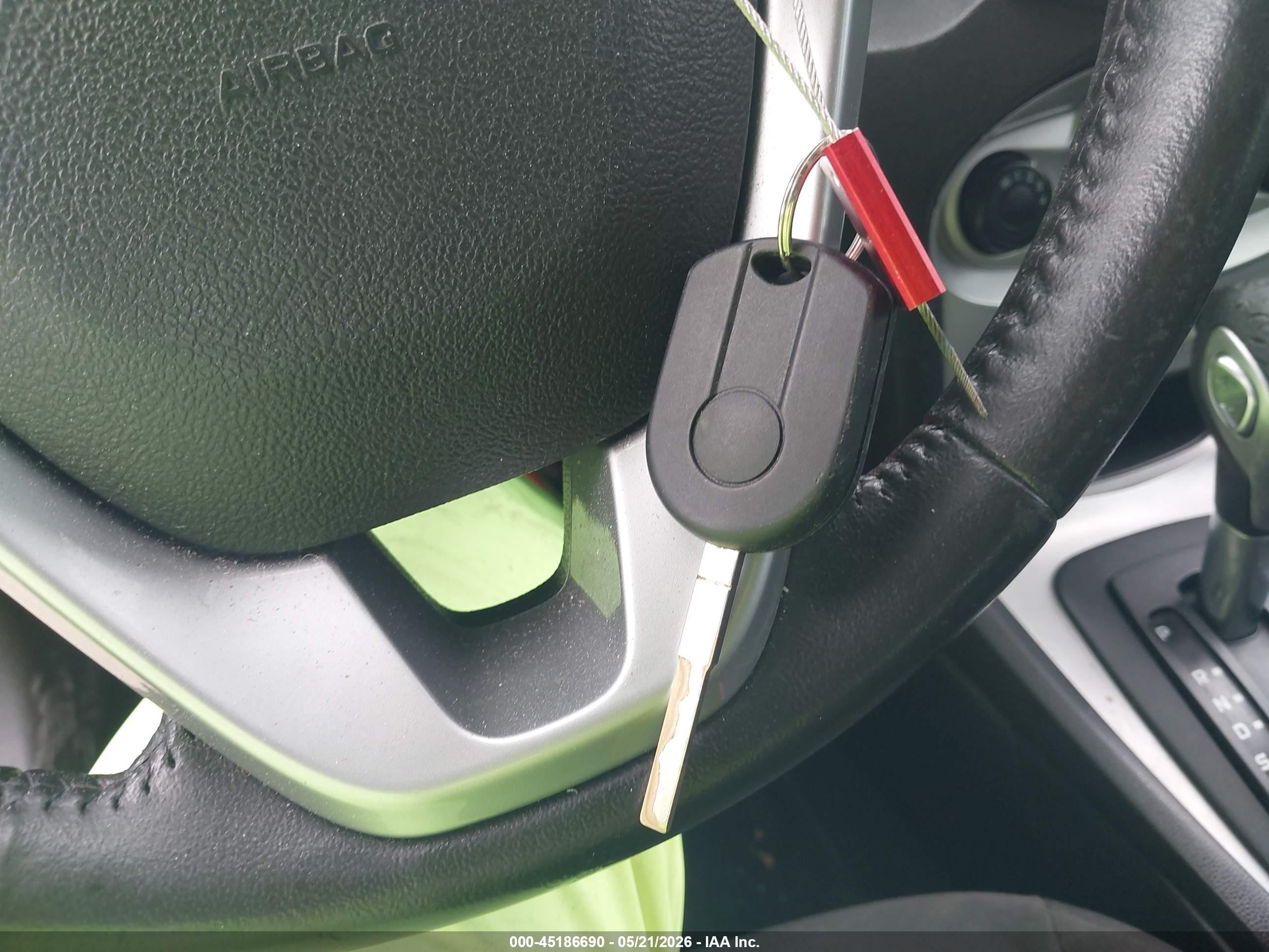 2014 Ford Fiesta Se Серый vin: 3FADP4EJ3EM174340
