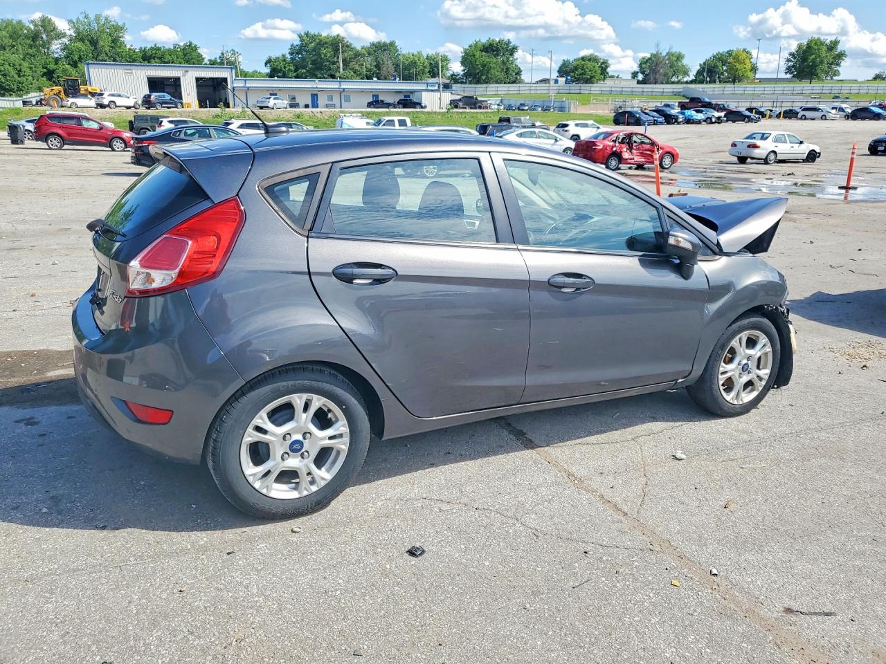 2015 Ford Fiesta Se Gray vin: 3FADP4EJ3FM118514