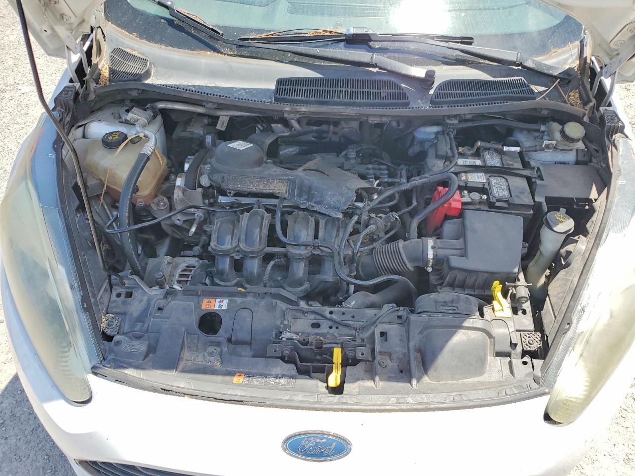 2015 Ford Fiesta Se White vin: 3FADP4EJ3FM146068