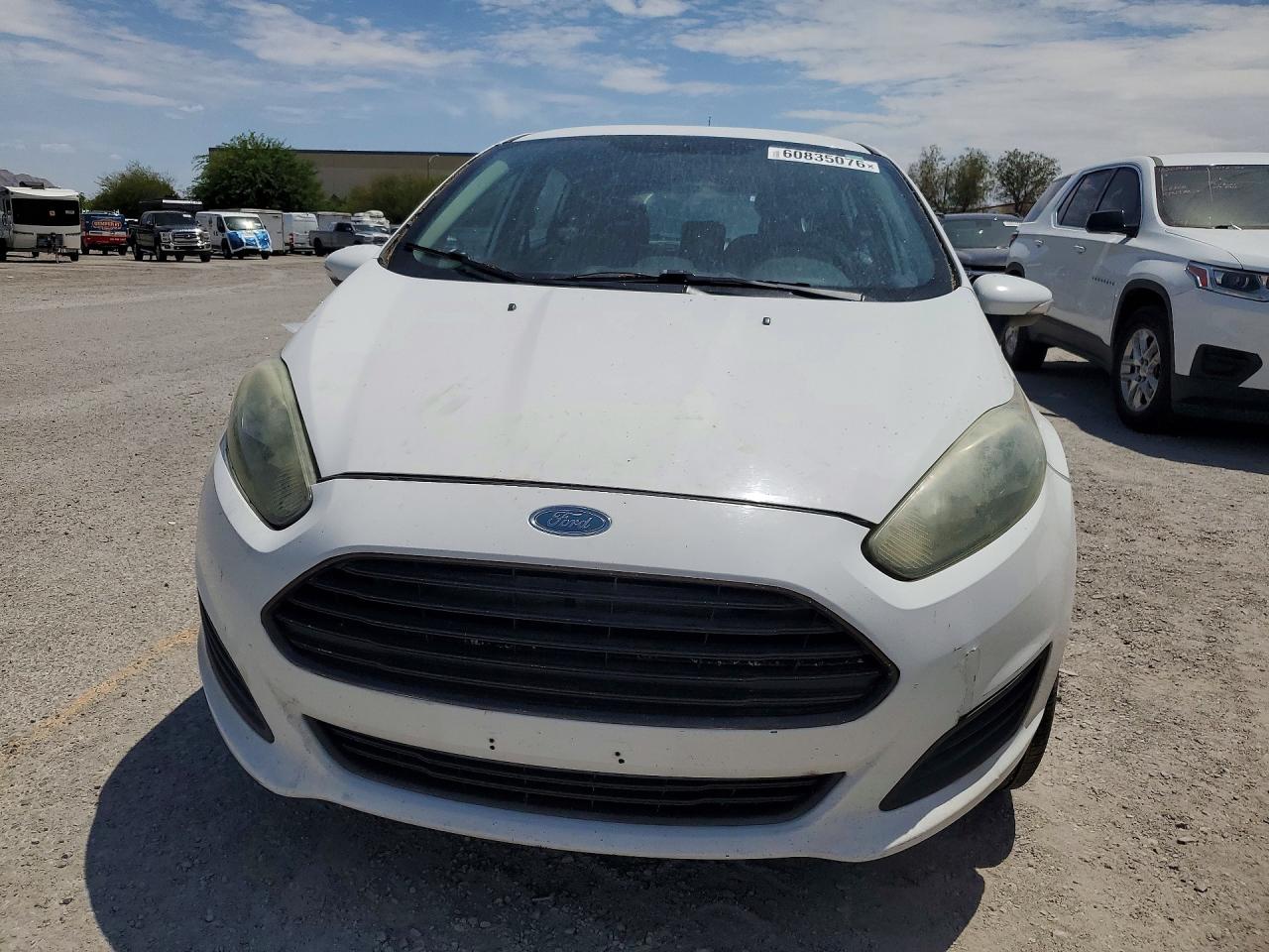 2015 Ford Fiesta Se White vin: 3FADP4EJ3FM146068