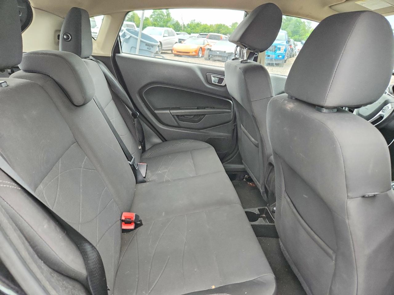 2015 Ford Fiesta Se Black vin: 3FADP4EJ3FM166854