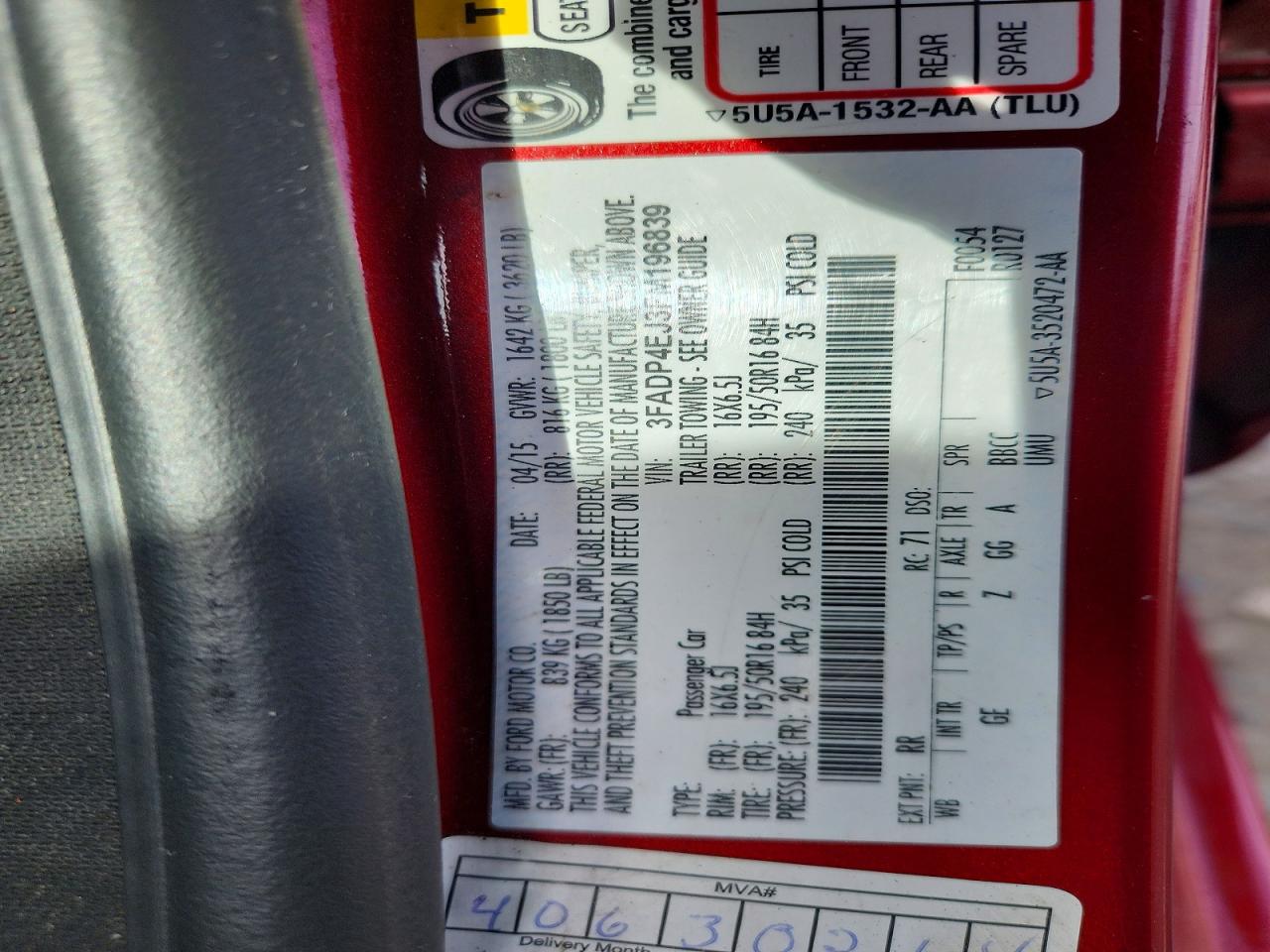 2015 Ford Fiesta Se Red vin: 3FADP4EJ3FM196839