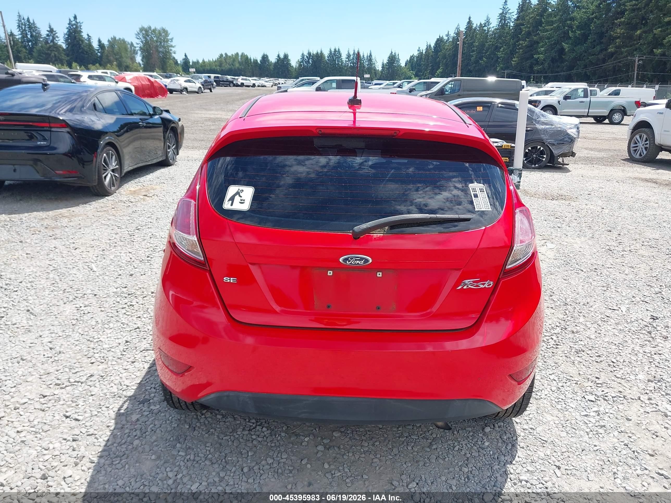 2015 Ford Fiesta Se Red vin: 3FADP4EJ3FM200551