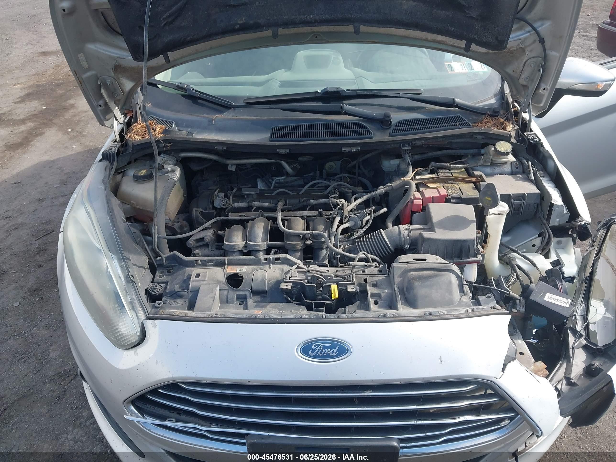 2015 Ford Fiesta Se Silver vin: 3FADP4EJ3FM208908
