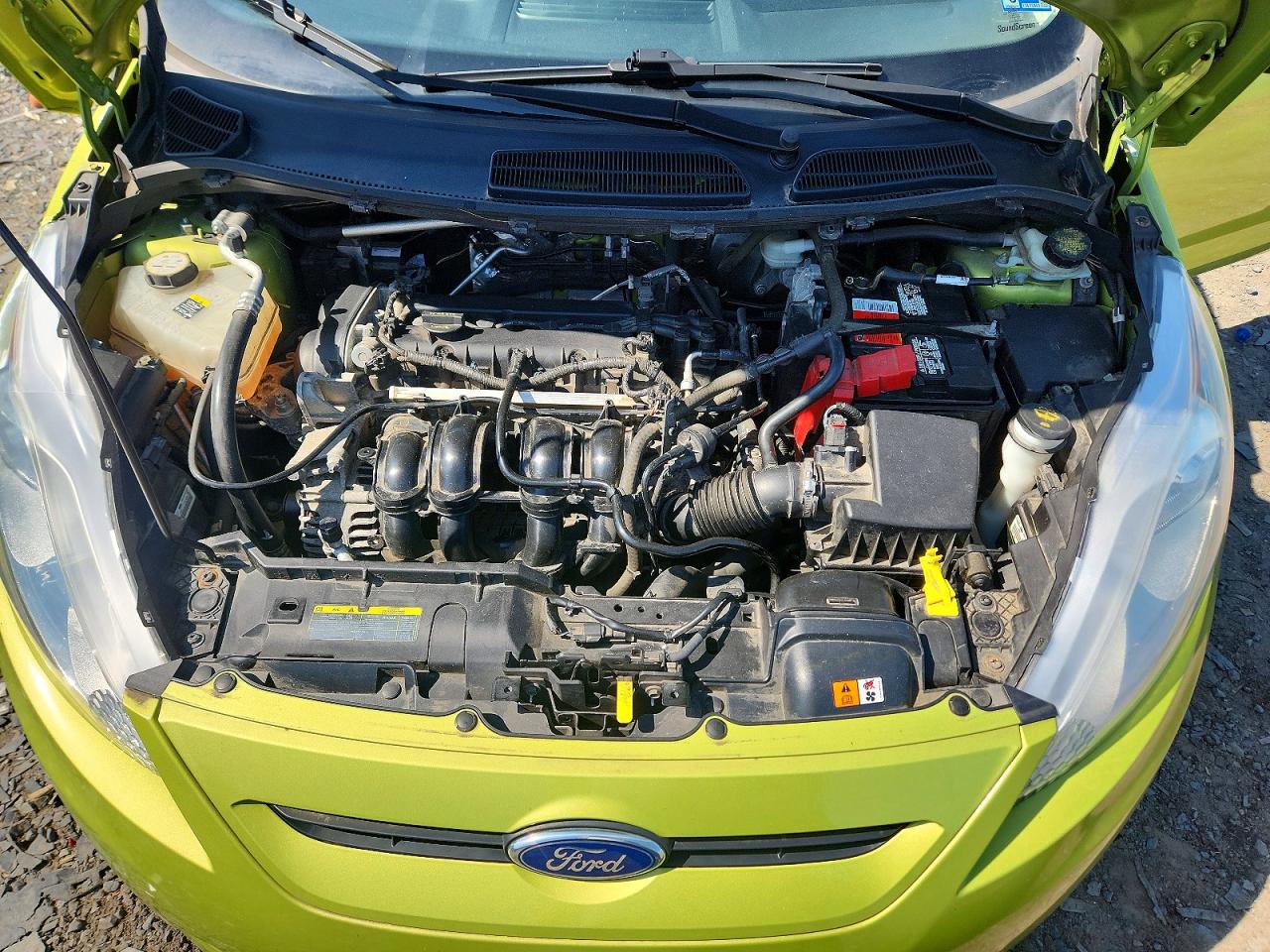 2011 Ford Fiesta Se Зеленый vin: 3FADP4EJ4BM142167
