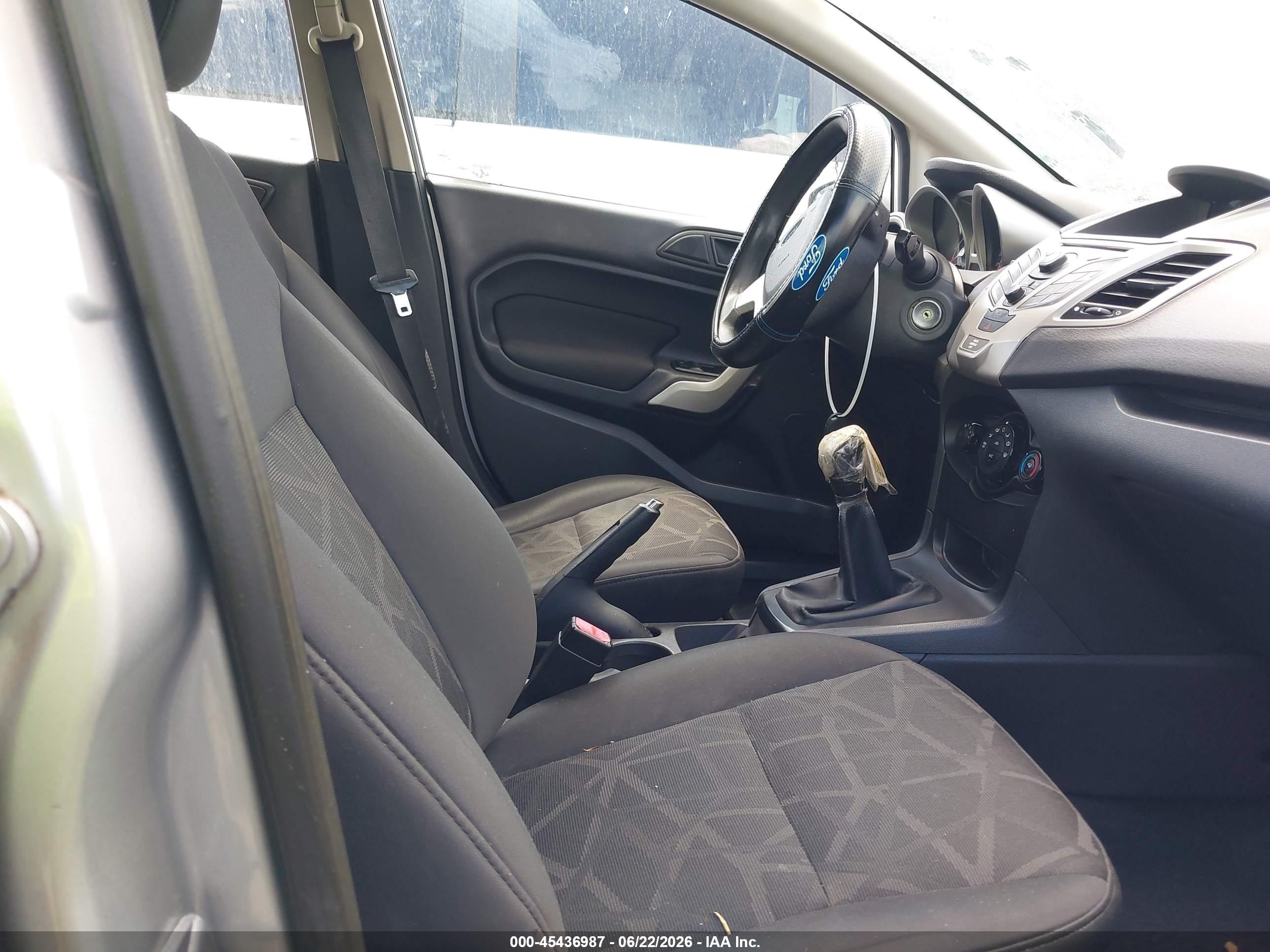 2012 Ford Fiesta Se Silver vin: 3FADP4EJ4CM101944