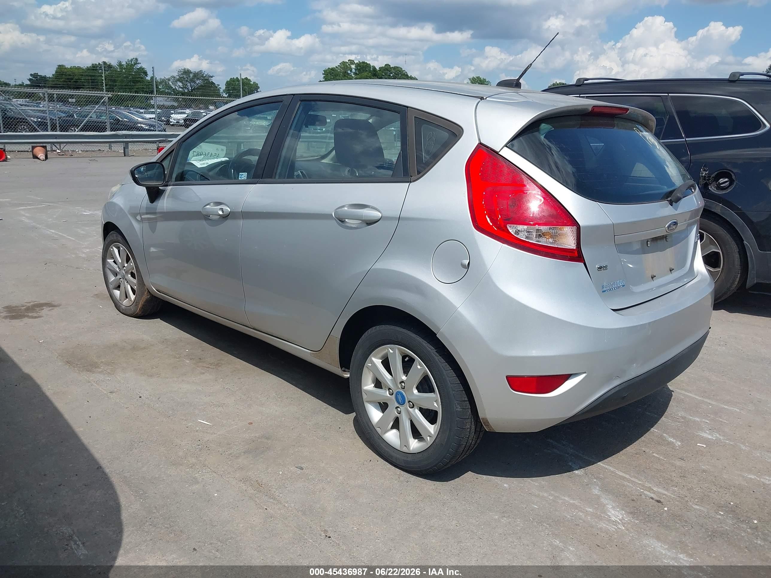 2012 Ford Fiesta Se Silver vin: 3FADP4EJ4CM101944