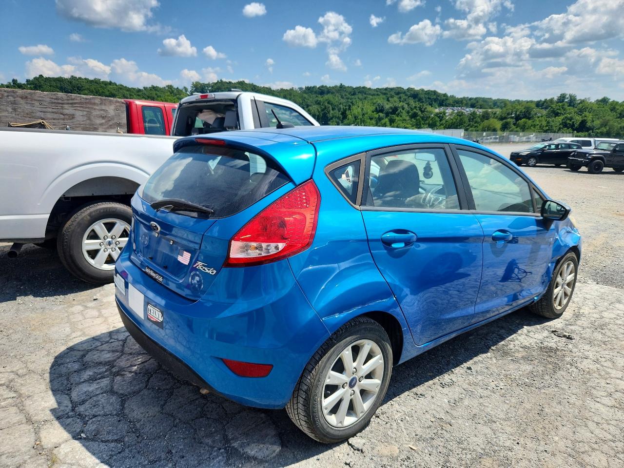 2013 Ford Fiesta Se Blue vin: 3FADP4EJ4DM107406