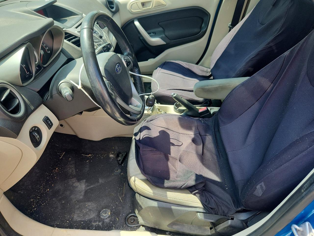 2013 Ford Fiesta Se Blue vin: 3FADP4EJ4DM107406
