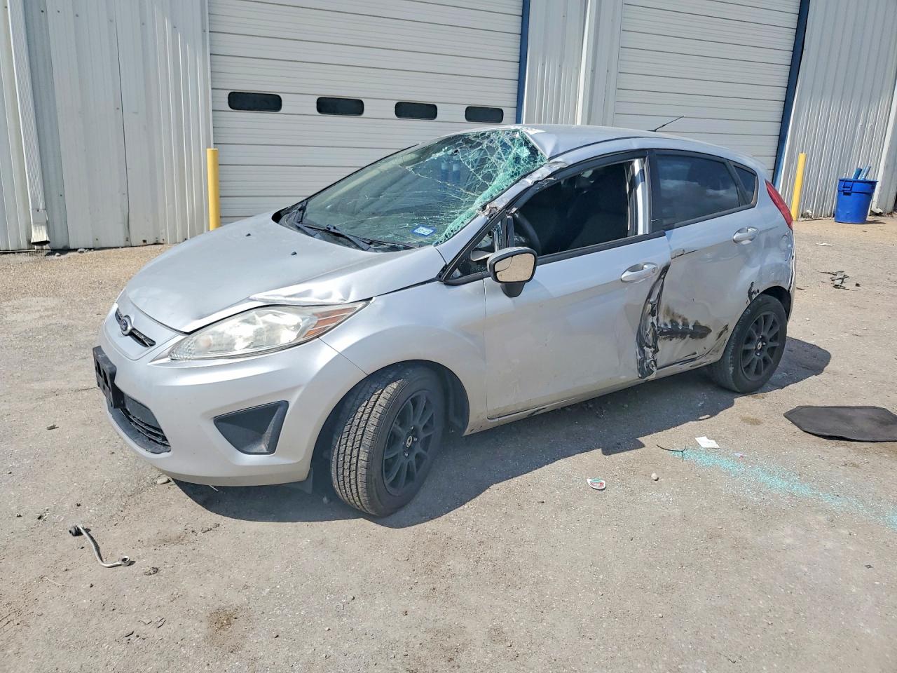2013 Ford Fiesta Se Серебряный vin: 3FADP4EJ4DM158713