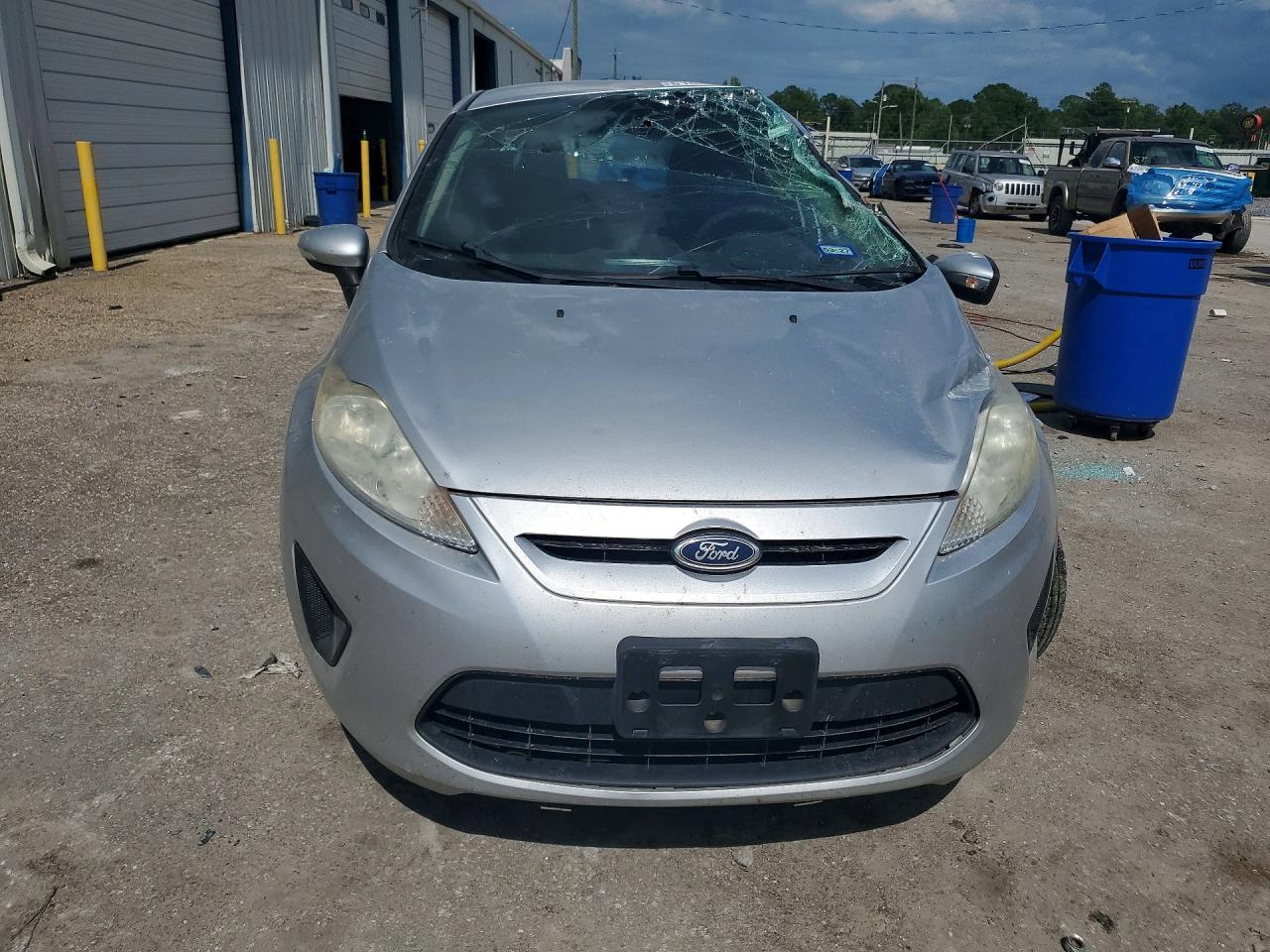 2013 Ford Fiesta Se Серебряный vin: 3FADP4EJ4DM158713