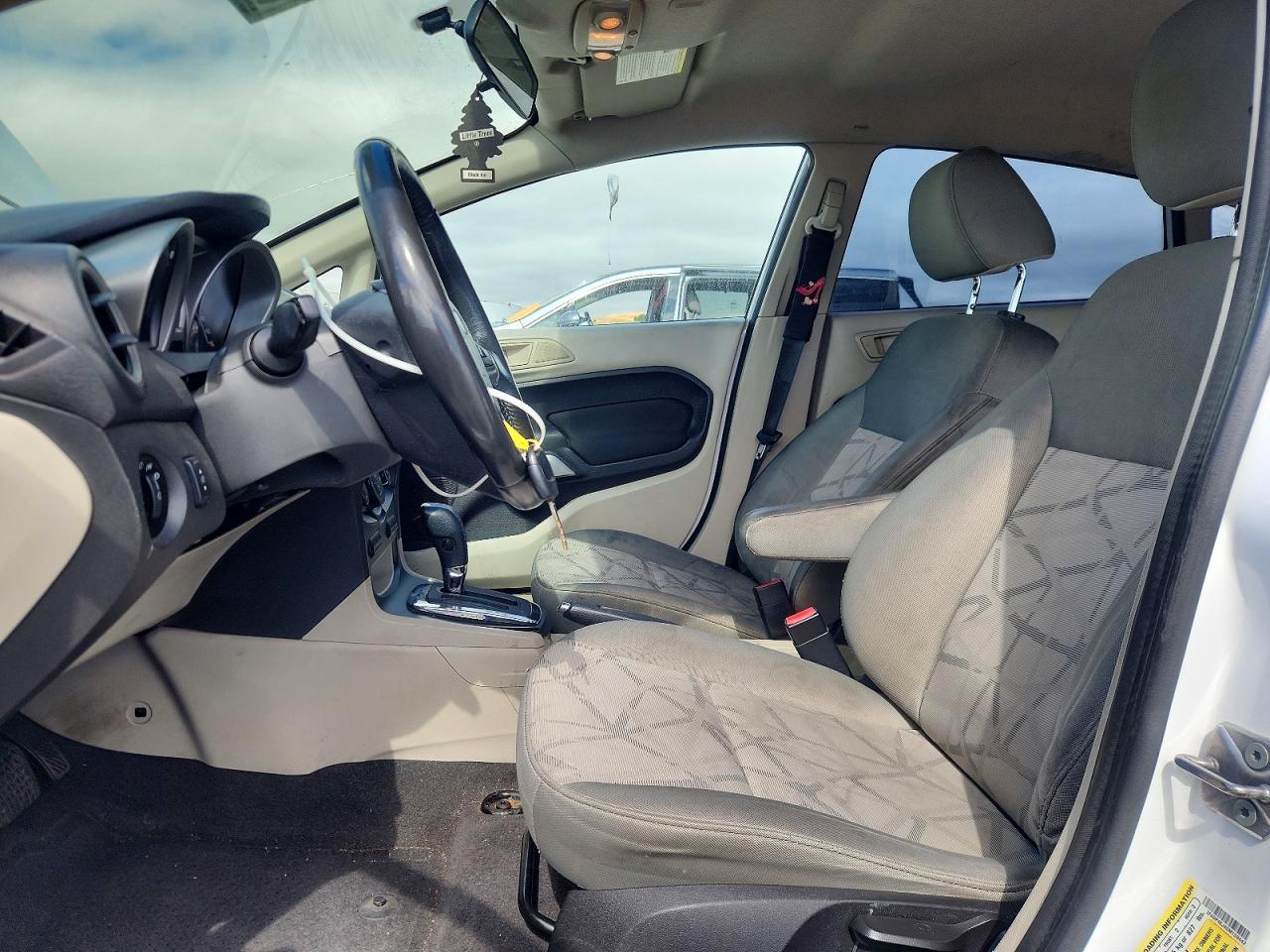 2013 Ford Fiesta Se White vin: 3FADP4EJ4DM159442