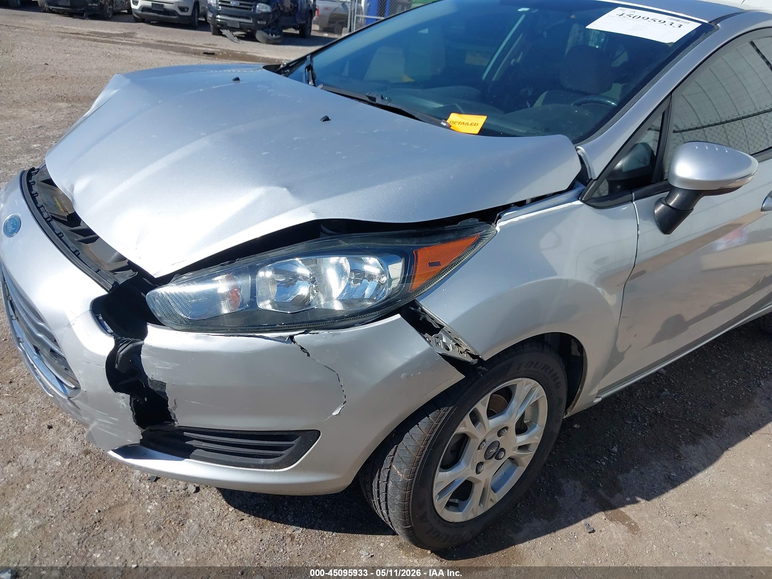 2014 Ford Fiesta Se Silver vin: 3FADP4EJ4EM118181