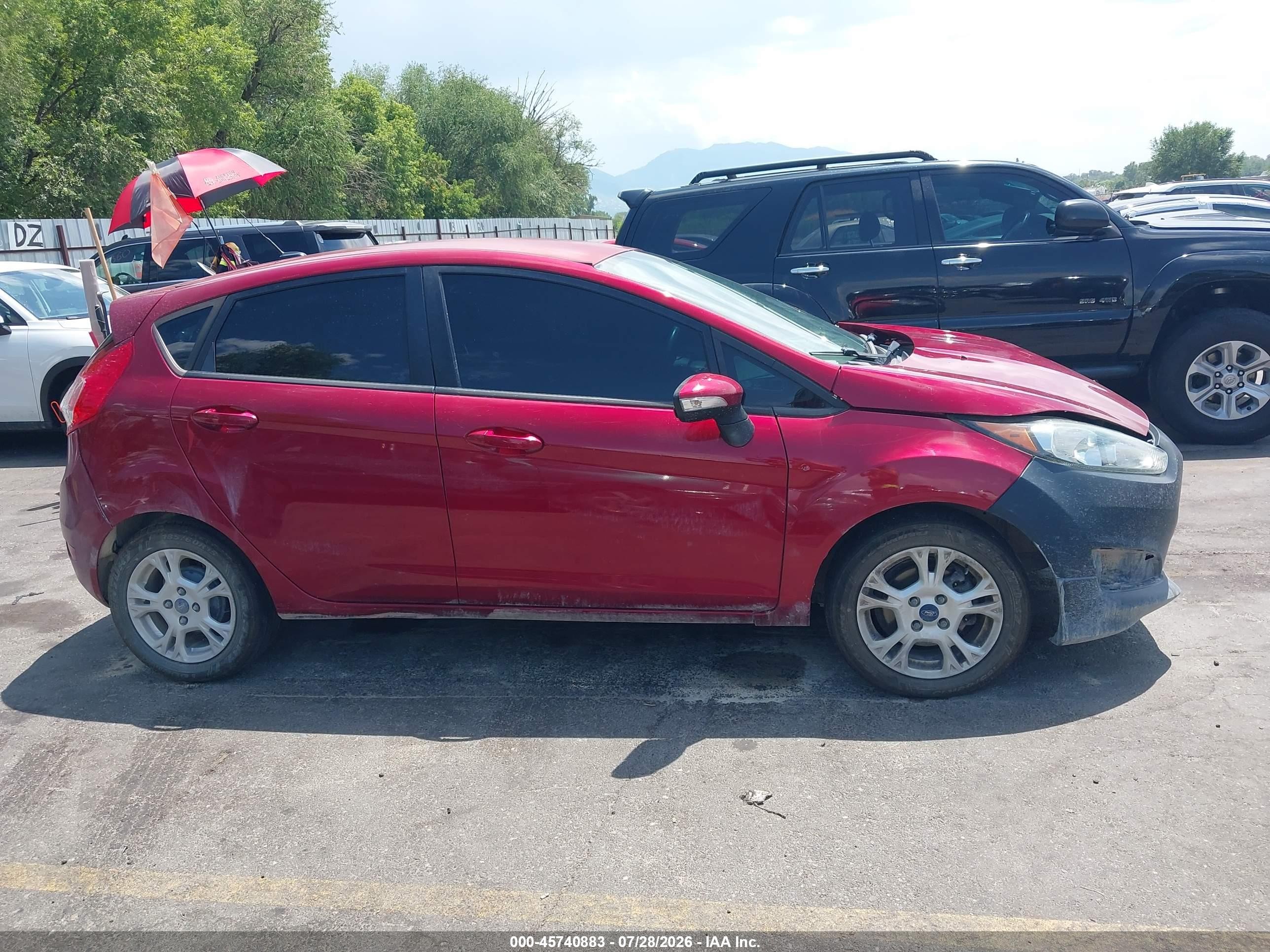 2014 Ford Fiesta Se Red vin: 3FADP4EJ4EM243715