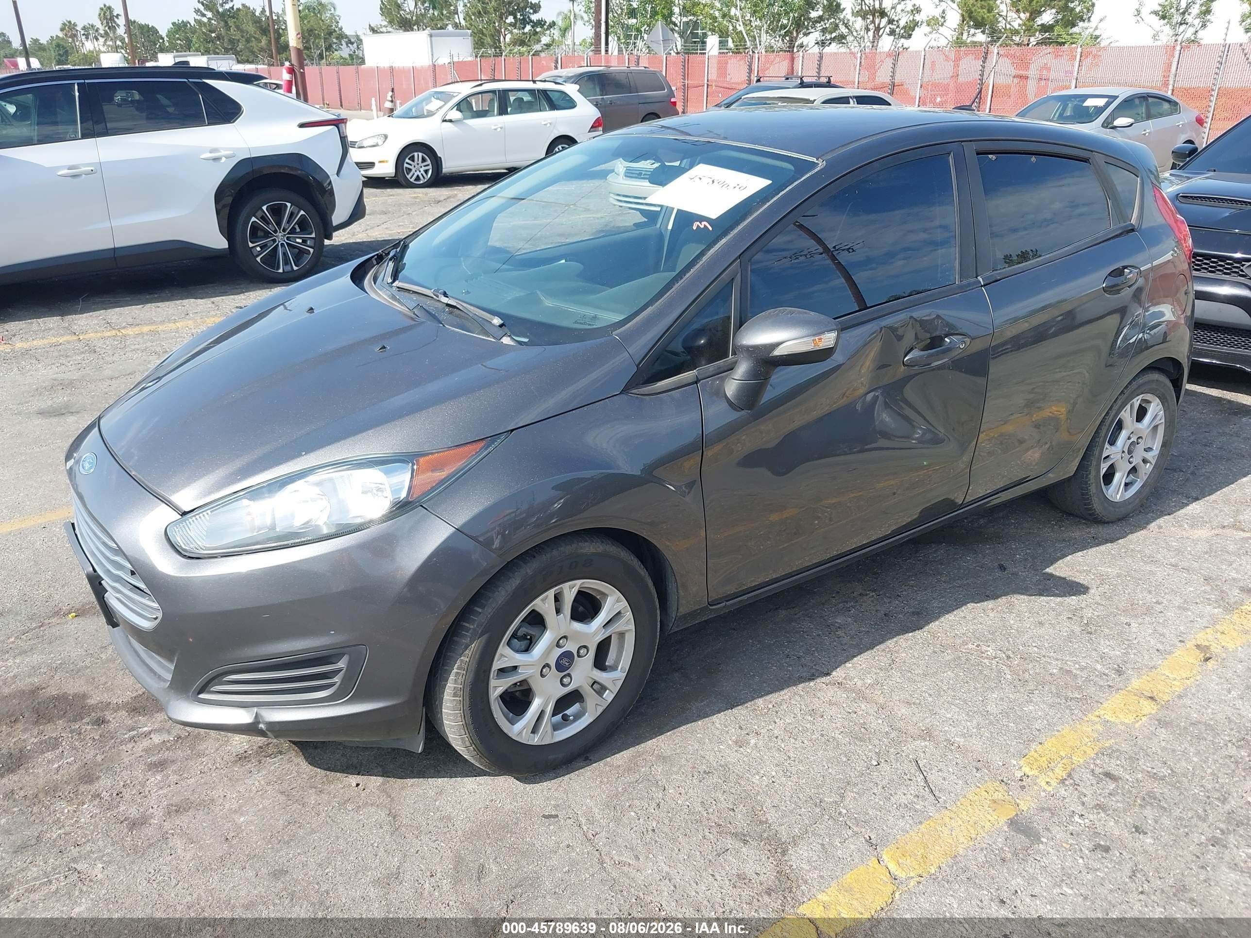 2015 Ford Fiesta Se Gray vin: 3FADP4EJ4FM122510