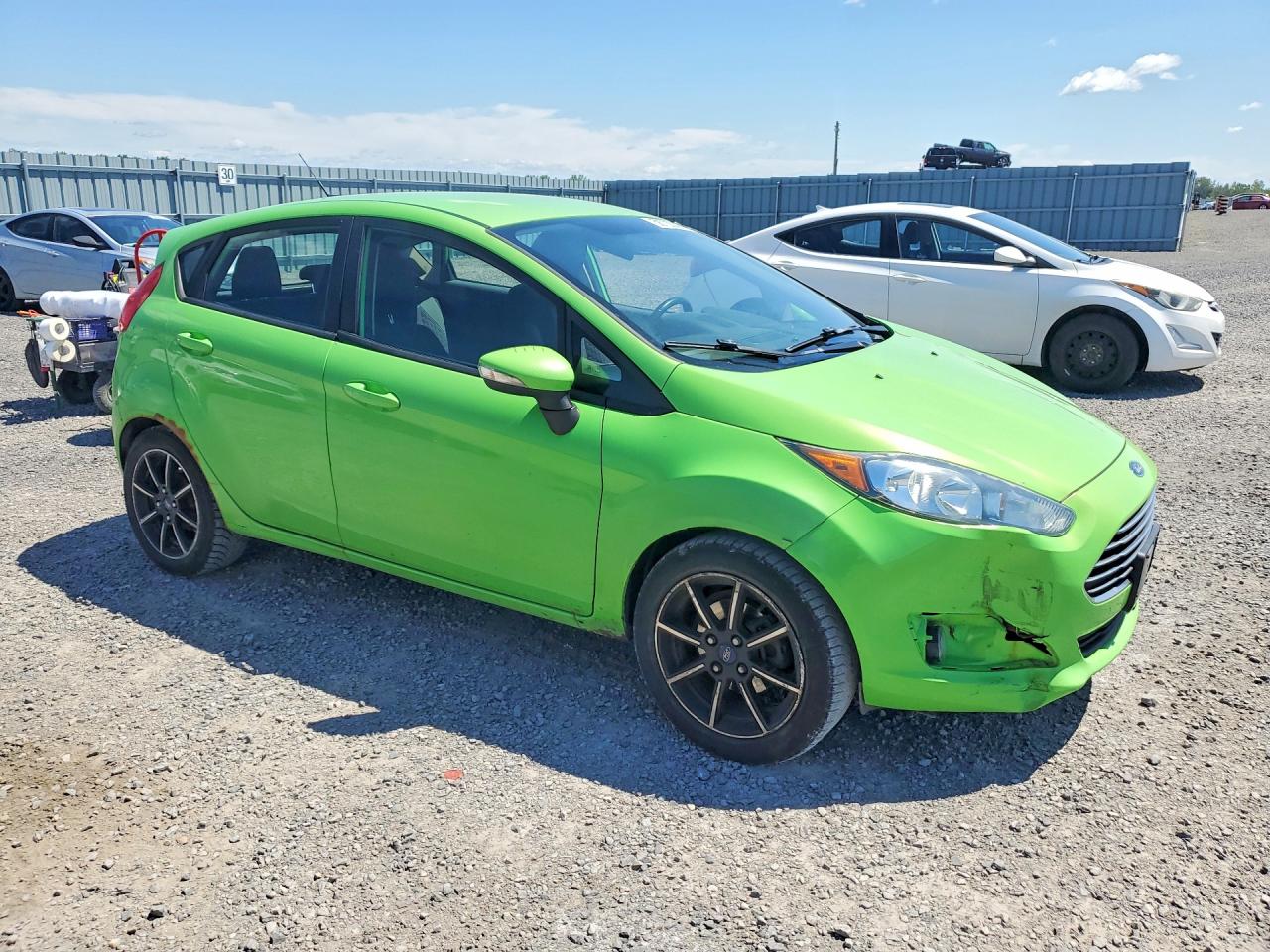 2015 Ford Fiesta Se Green vin: 3FADP4EJ4FM142675