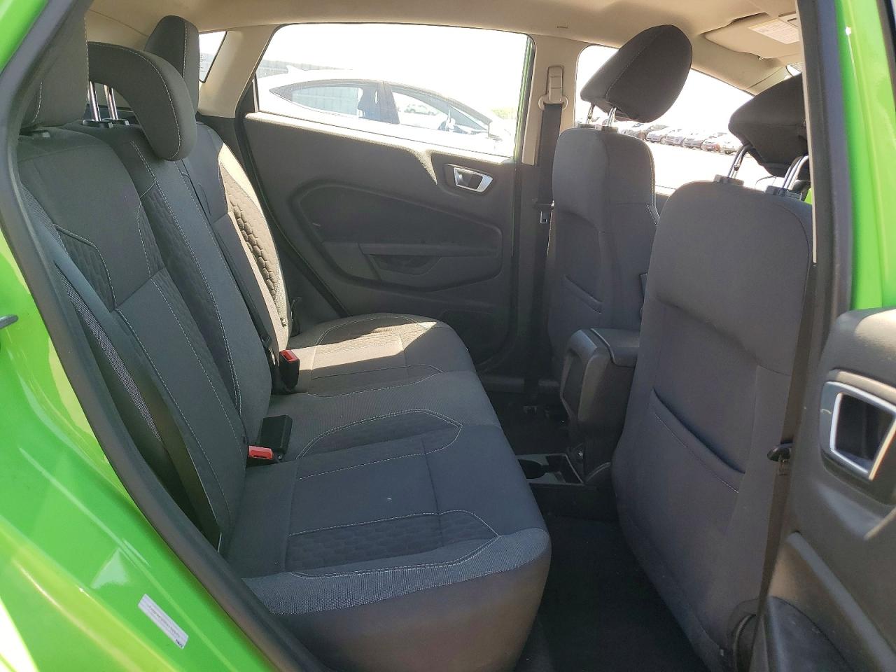 2015 Ford Fiesta Se Green vin: 3FADP4EJ4FM142675