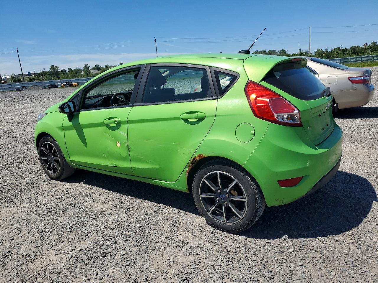 2015 Ford Fiesta Se Green vin: 3FADP4EJ4FM142675