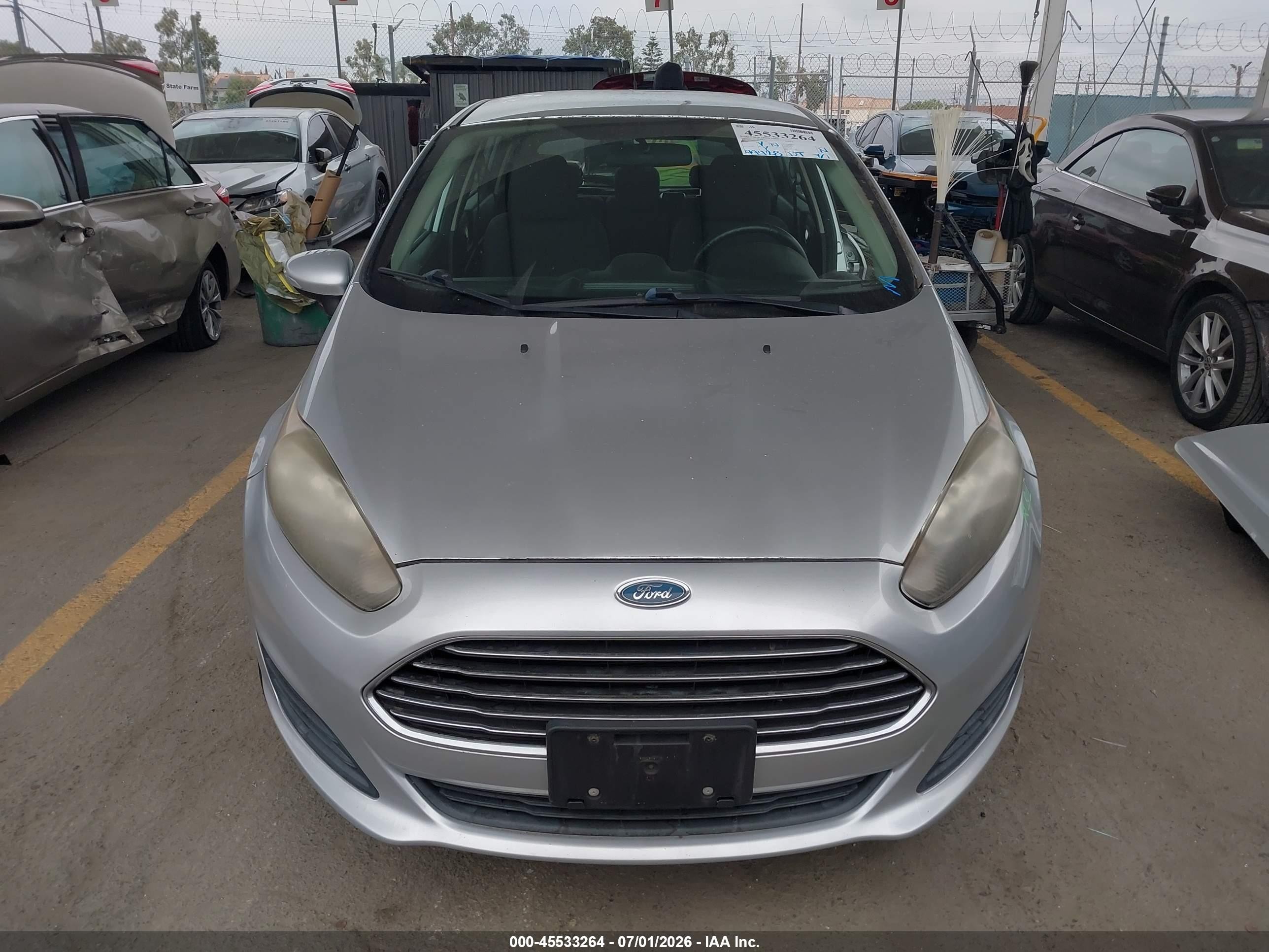 2015 Ford Fiesta Se Silver vin: 3FADP4EJ4FM181749