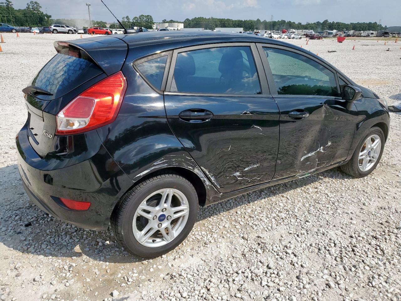 2018 Ford Fiesta Se Black vin: 3FADP4EJ4JM106719