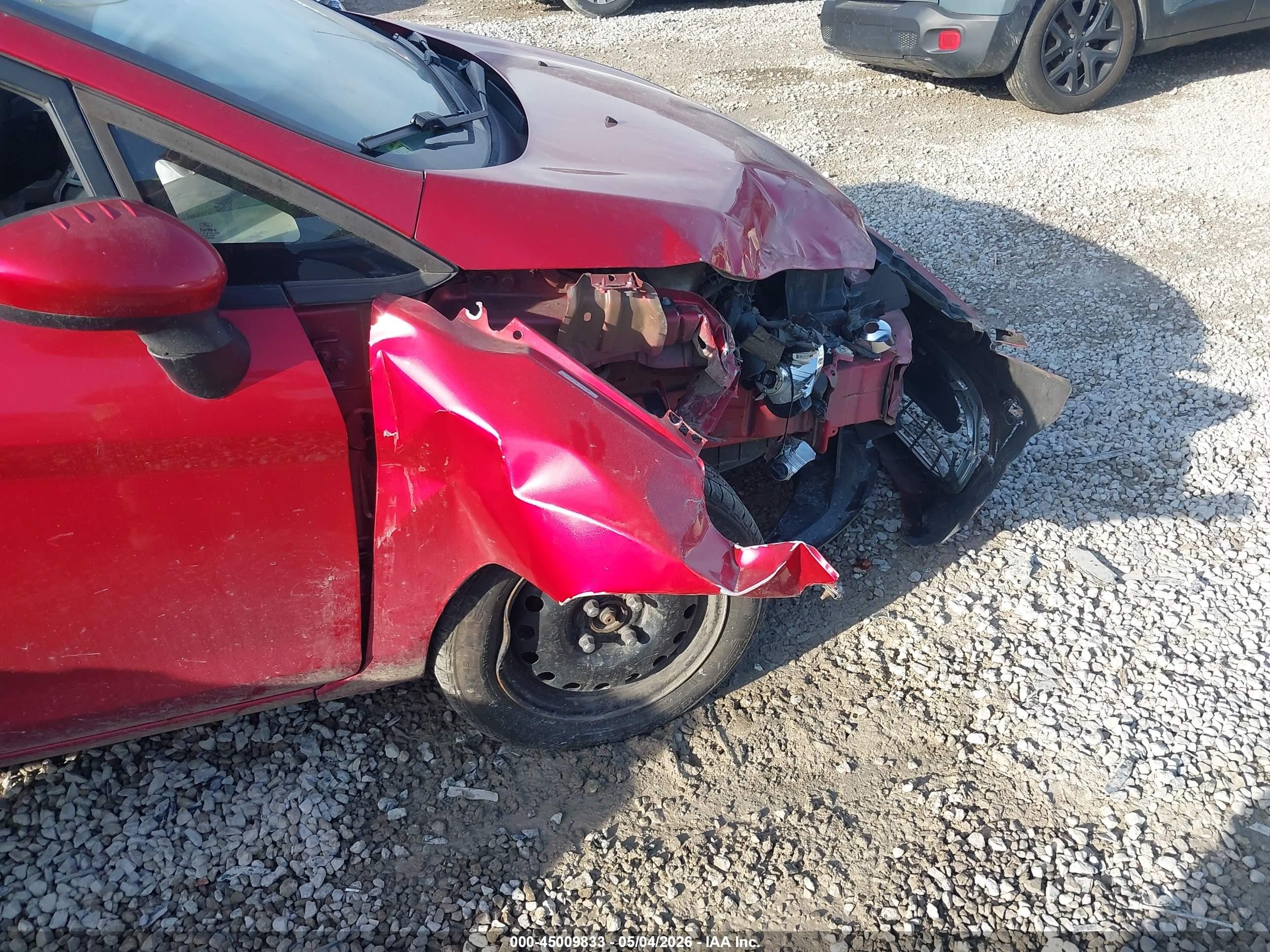 2011 Ford Fiesta Se Red vin: 3FADP4EJ5BM115852