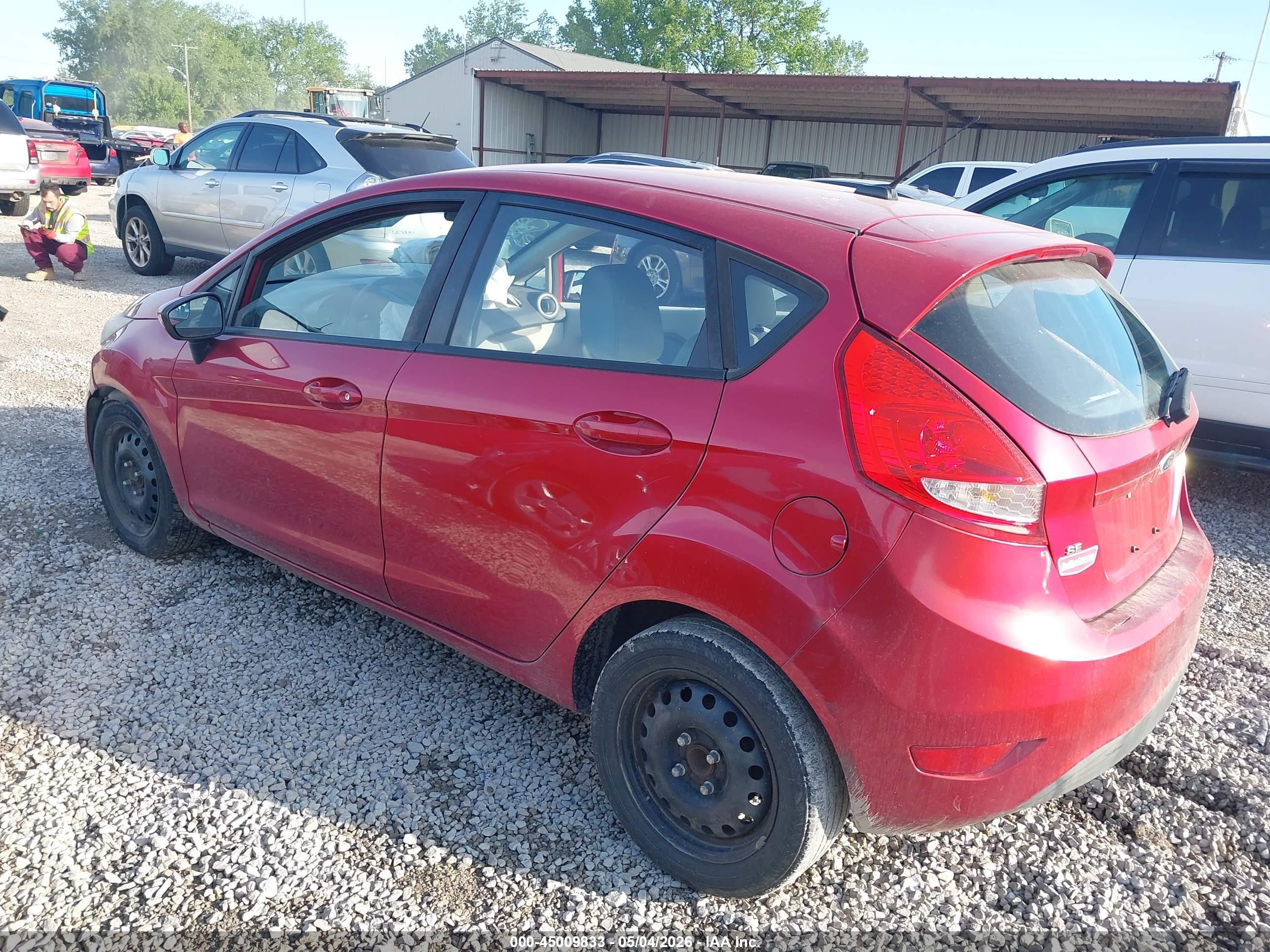 2011 Ford Fiesta Se Red vin: 3FADP4EJ5BM115852