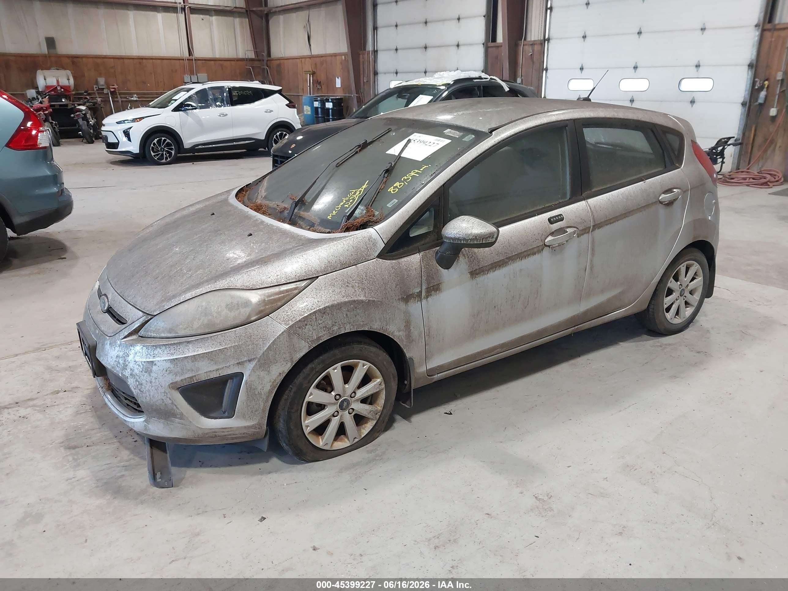 2011 Ford Fiesta Se Silver vin: 3FADP4EJ5BM134062