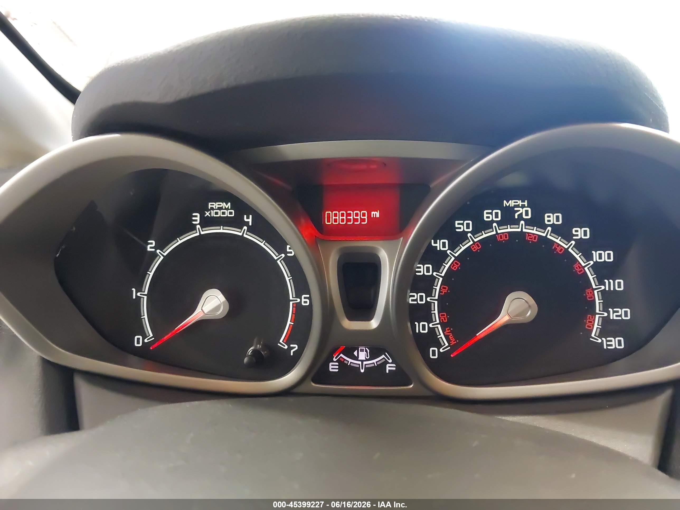2011 Ford Fiesta Se Silver vin: 3FADP4EJ5BM134062