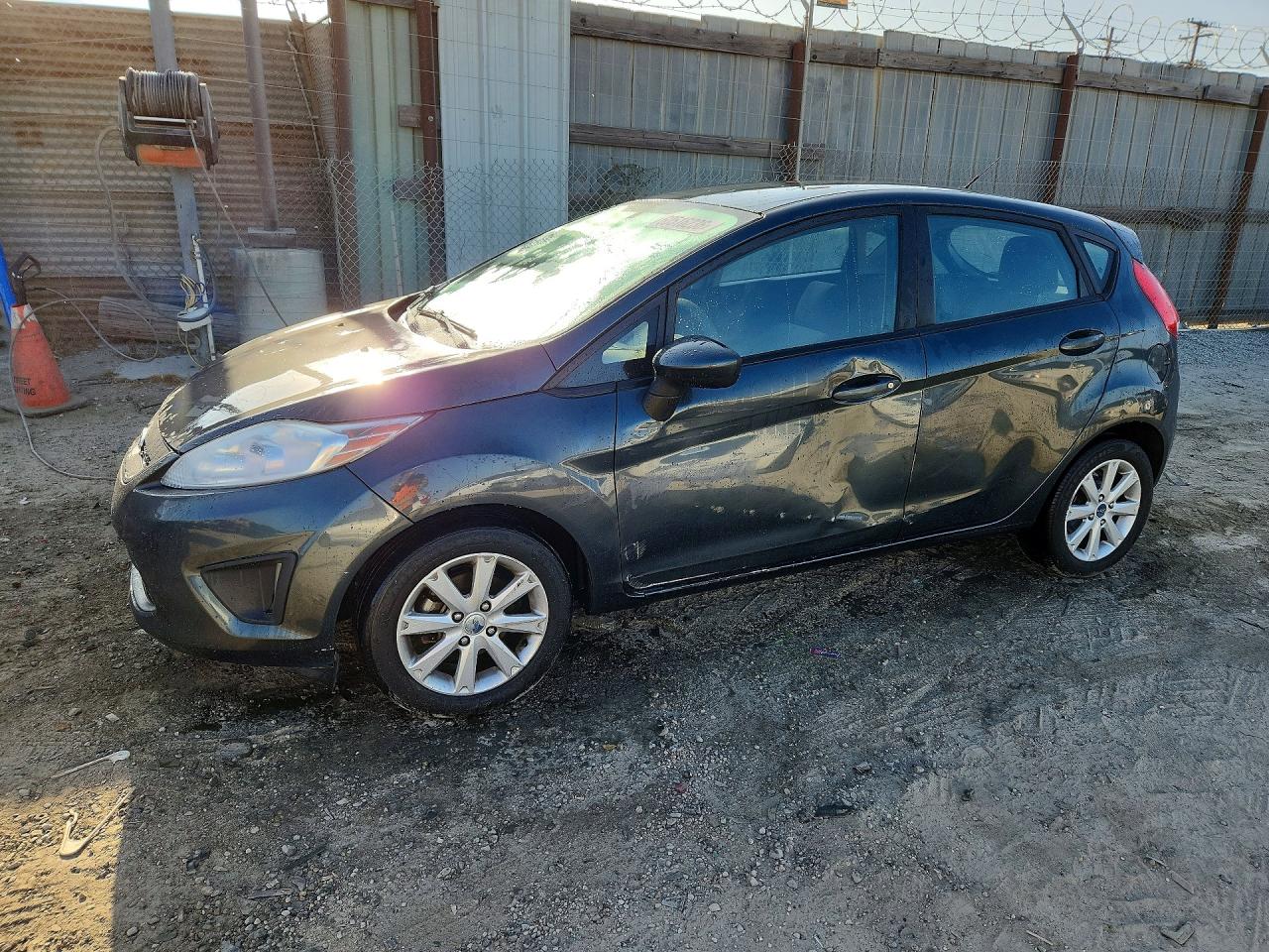 2011 Ford Fiesta Se Gray vin: 3FADP4EJ5BM157034