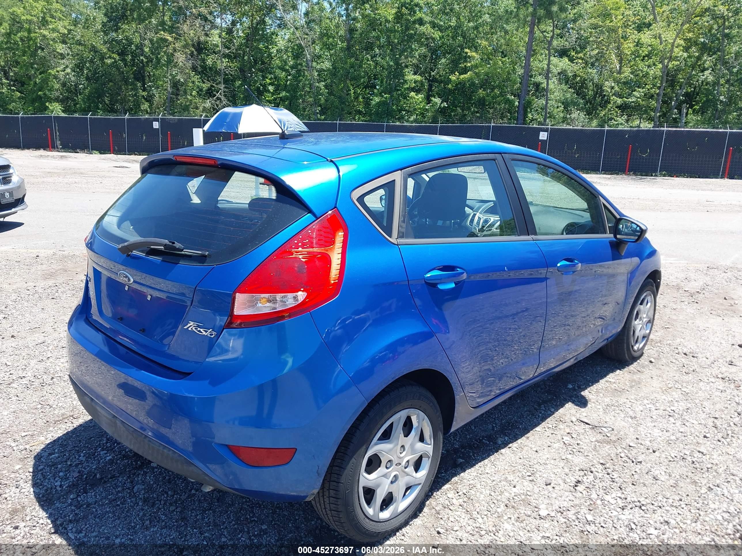 2011 Ford Fiesta Se Blue vin: 3FADP4EJ5BM206569