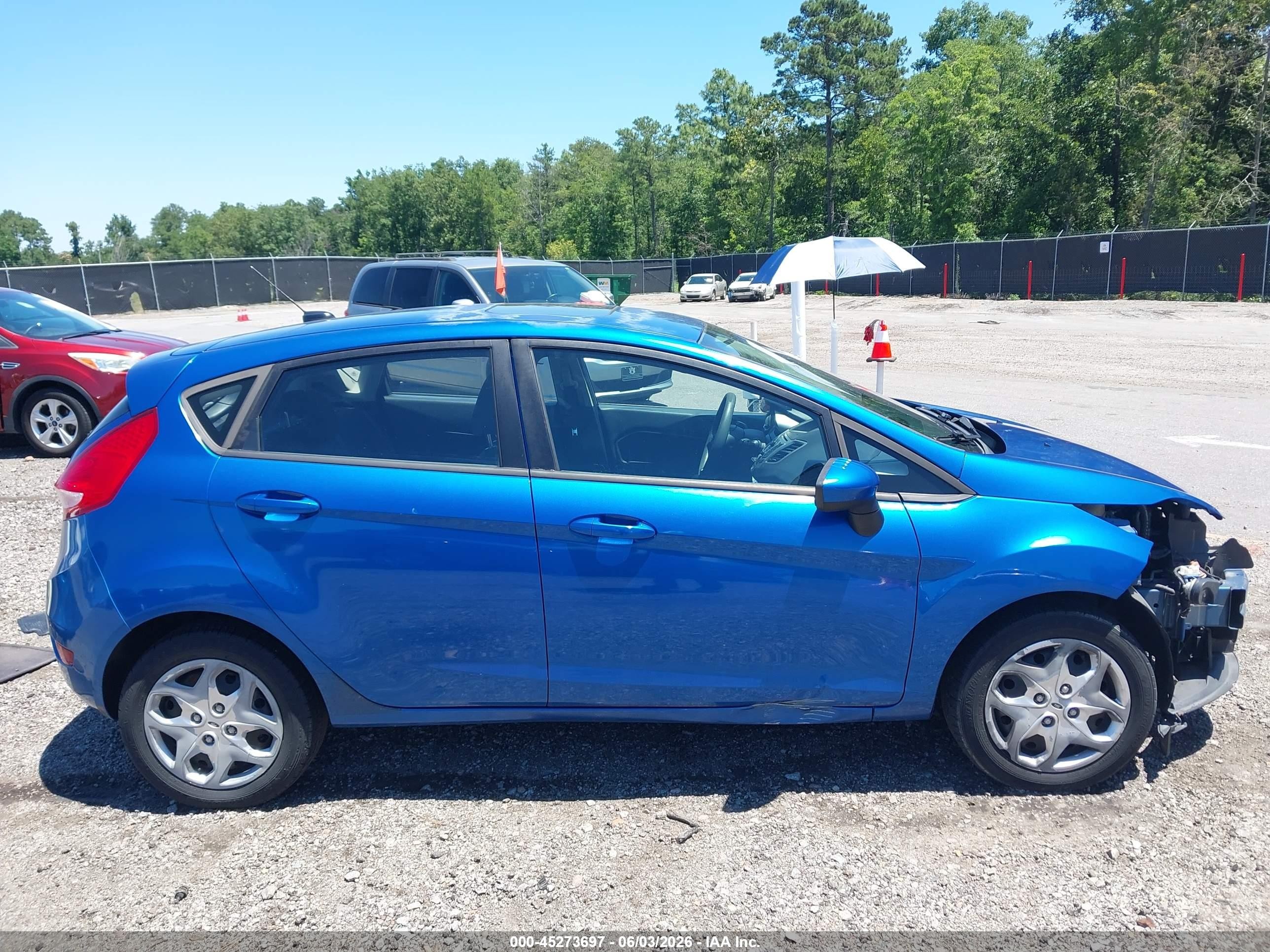 2011 Ford Fiesta Se Blue vin: 3FADP4EJ5BM206569