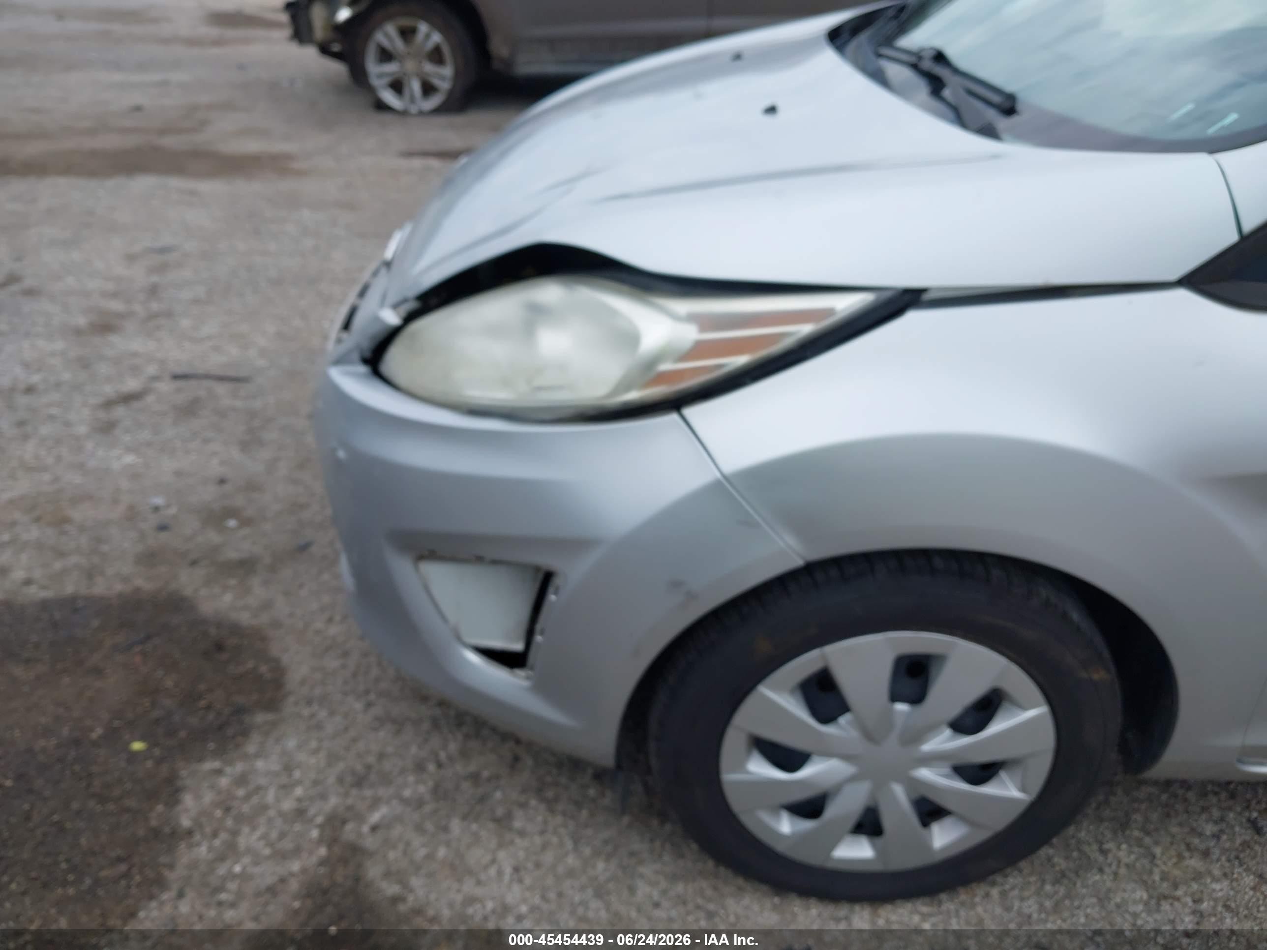 2012 Ford Fiesta Se Silver vin: 3FADP4EJ5CM207903