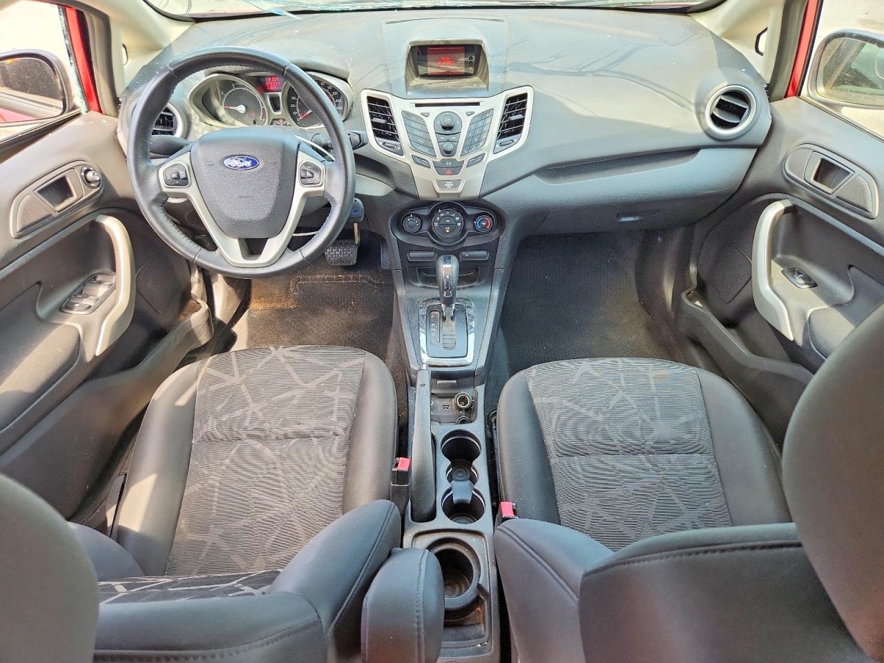 2013 Ford Fiesta Se Красный vin: 3FADP4EJ5DM103137