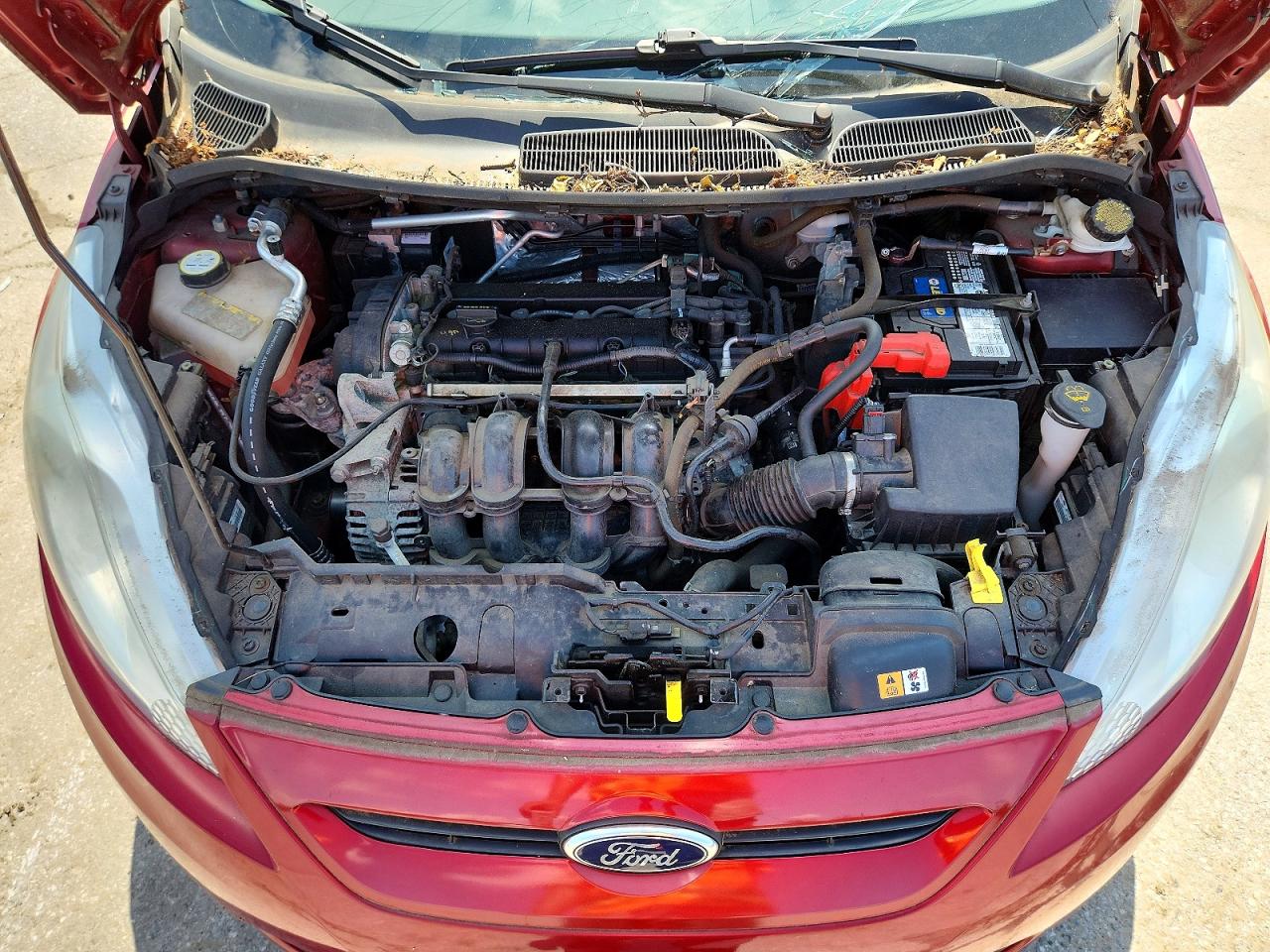 2013 Ford Fiesta Se Красный vin: 3FADP4EJ5DM103137