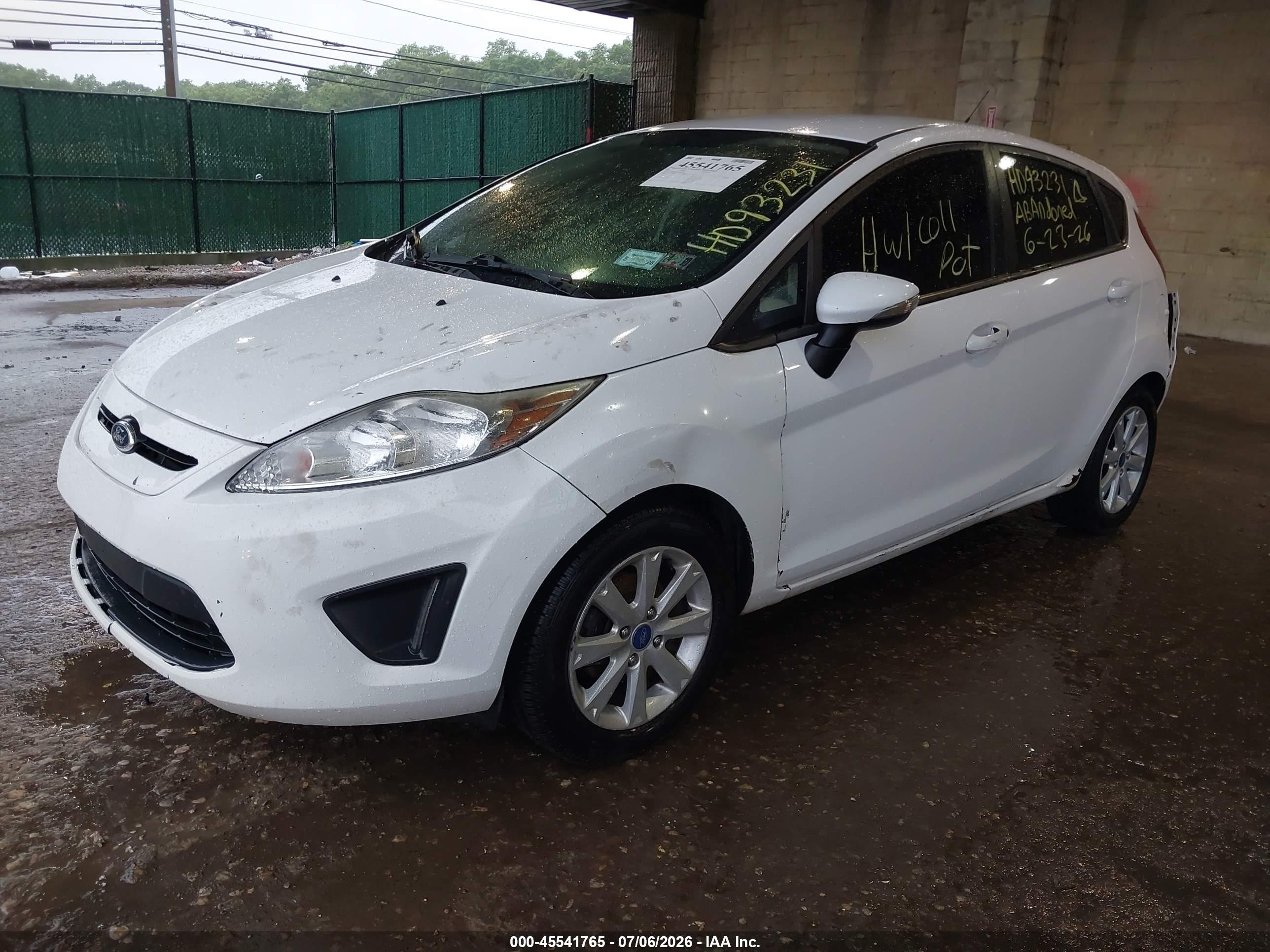 2013 Ford Fiesta Se White vin: 3FADP4EJ5DM158168