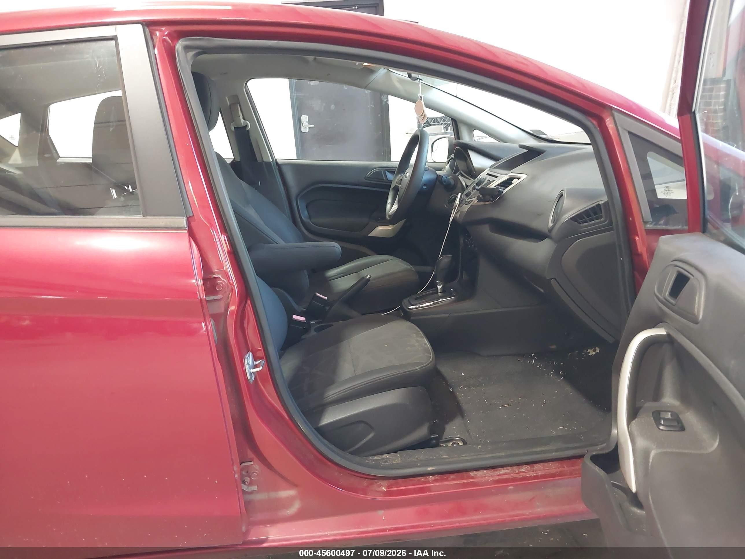 2013 Ford Fiesta Se Red vin: 3FADP4EJ5DM184060