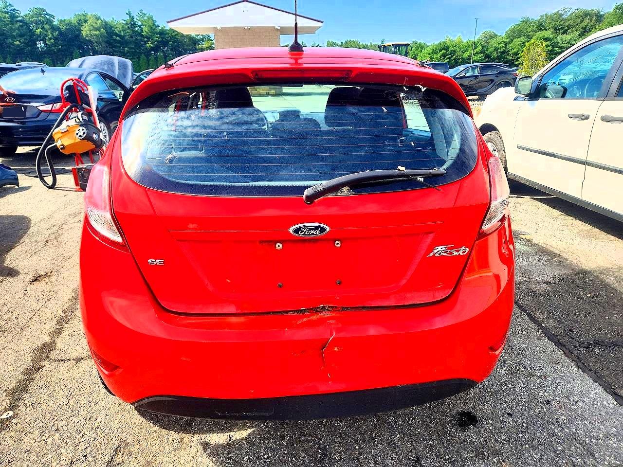 2014 Ford Fiesta Se Red vin: 3FADP4EJ5EM100420